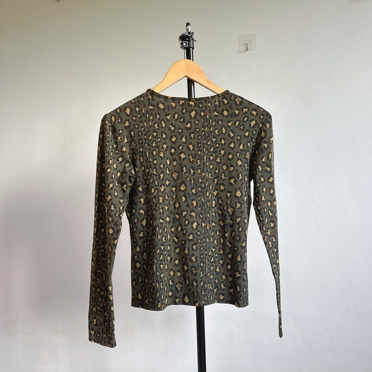 Fendi Vintage Fendi long sleeve Top Size M / US 6-8 / IT 42-44 - 5 Thumbnail