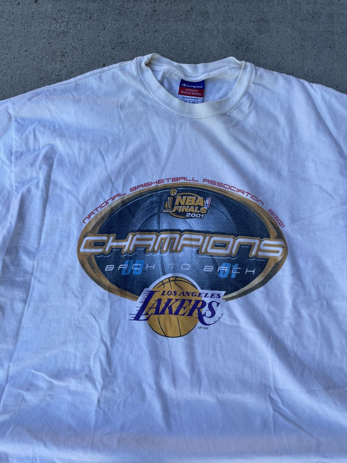NBA × Vintage Vintage 00s Los Angeles Lakers Championship T Shirt Size US XL / EU 56 / 4 - 2 Thumbnail