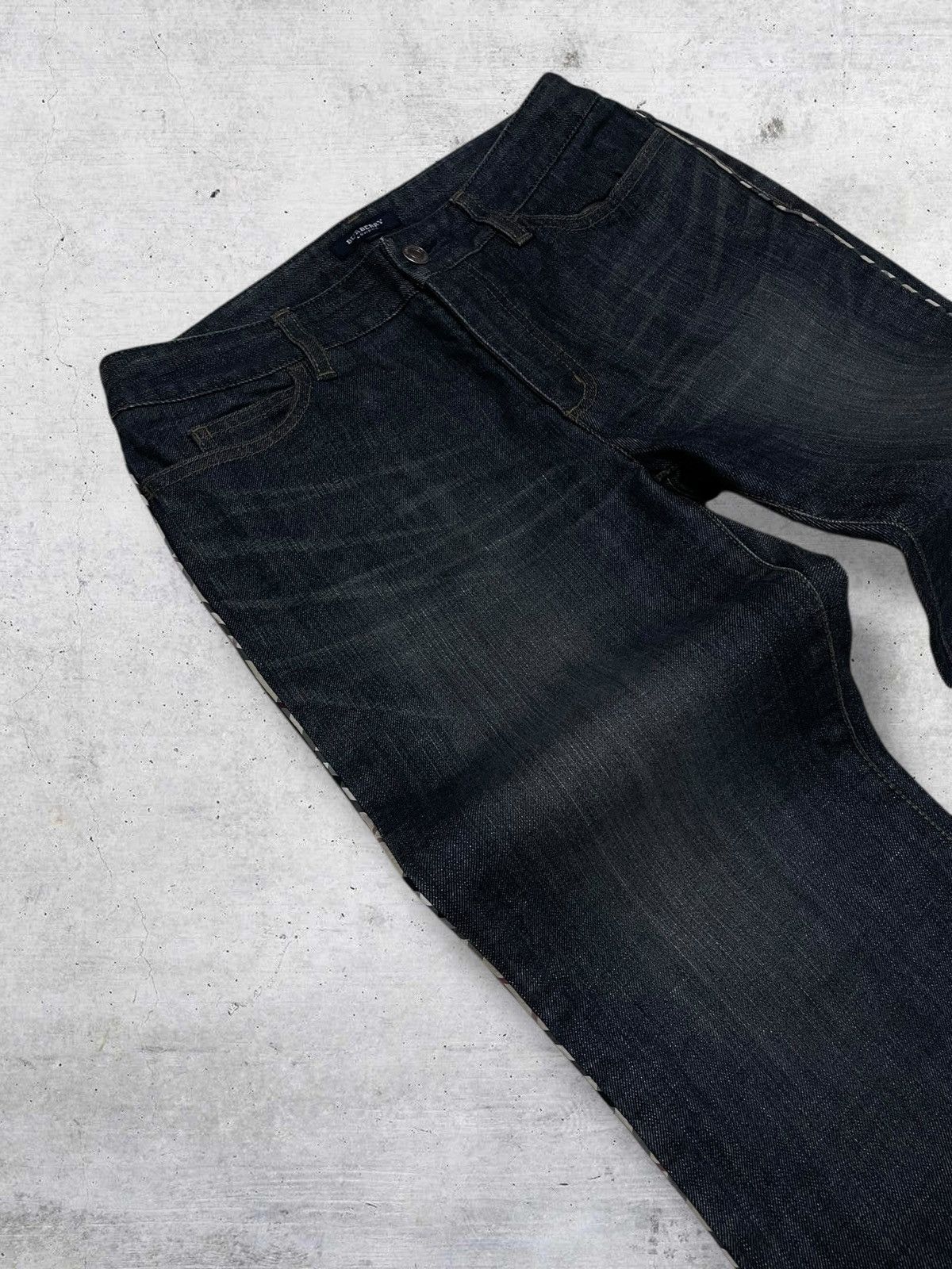 Burberry VINTAGE BURBERRY LONDON DESIGNER FLARED PLATTED OG DENIM Size US 28 / EU 44 - 7 Thumbnail