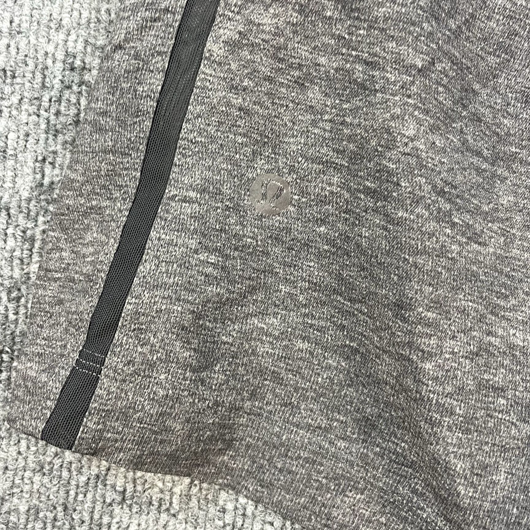 Lululemon Lululemon Pace Breaker 9" Short Lined Carbon Mist Graphite Grey Men M Athletic Running Gym Cross Training Size US 31 - 2 Thumbnail