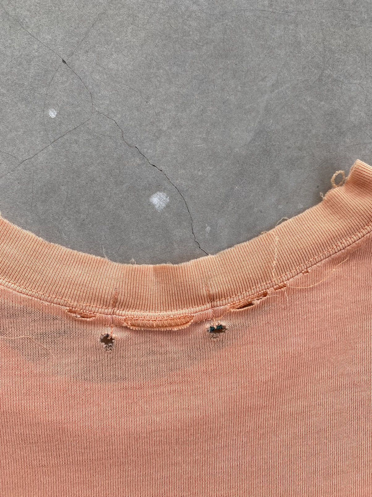 Vintage VINTAGE WHOLE EARTH WELL FADED OUTDOOR TEE Size US M / EU 48-50 / 2 - 6 Thumbnail