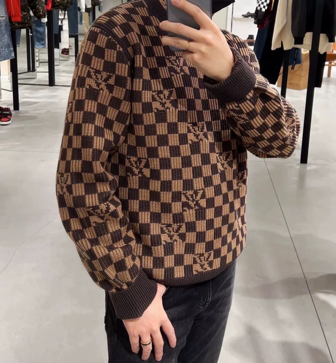 Louis Vuitton louis vuitton checkered wool sweater size l Size US L / EU 52-54 / 3 - 1 Thumbnail