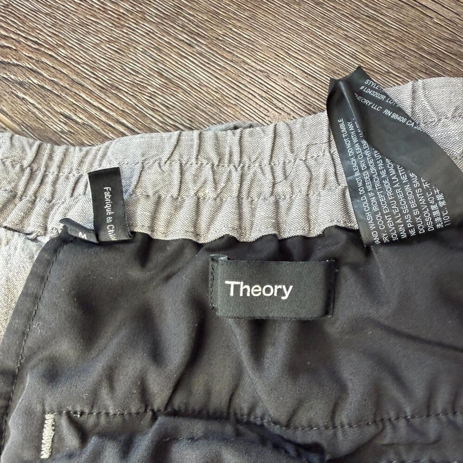 Theory Theory Men Shorts Light Gray Size Medium Premium Casual Size US 32 / EU 48 - 9 Thumbnail