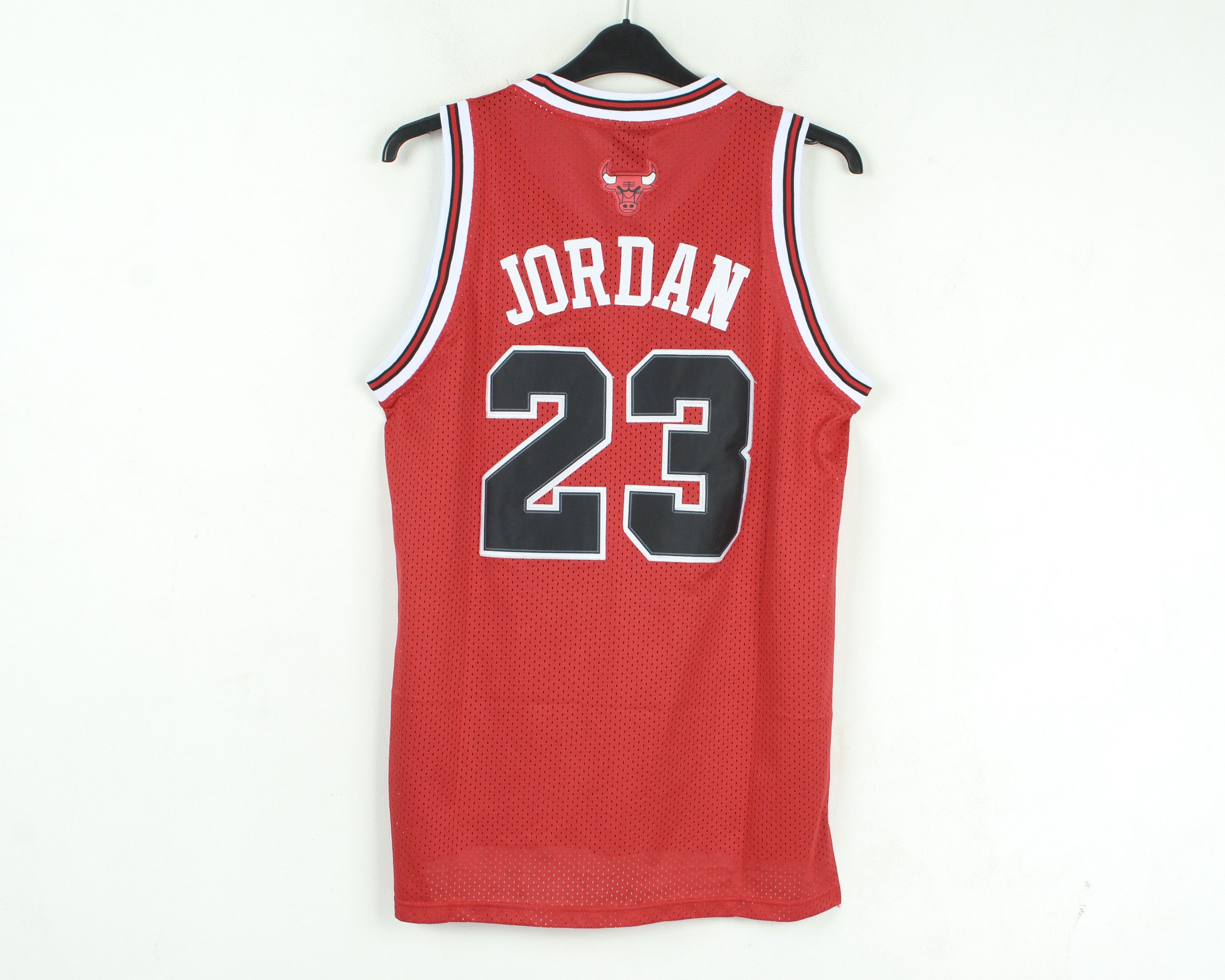 Jordan Brand Chicago Bulls Michael Jordan #23 S Men's Tank Shirt Jersey Size US S / EU 44-46 / 1 - 6 Thumbnail