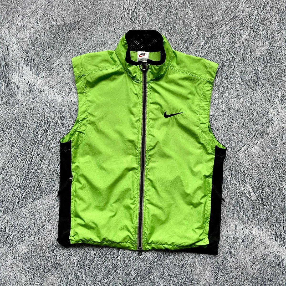 Other 🧨Vintage 90s Vest Nike Reflective Full Zip Green Size: S Size US S / EU 44-46 / 1 - 1 Thumbnail