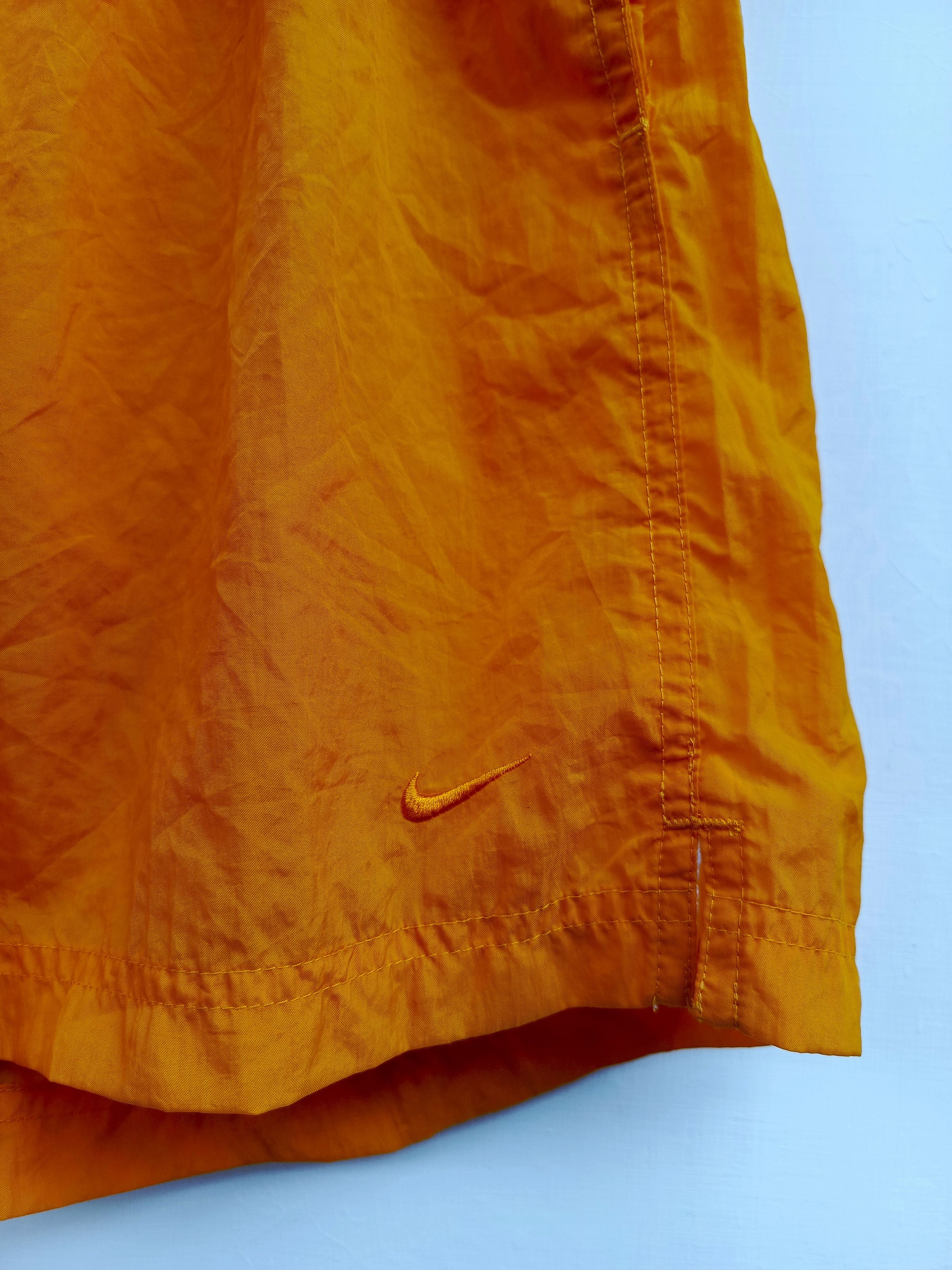 Nike Nike vintage short Size US 32 / EU 48 - 4 Thumbnail