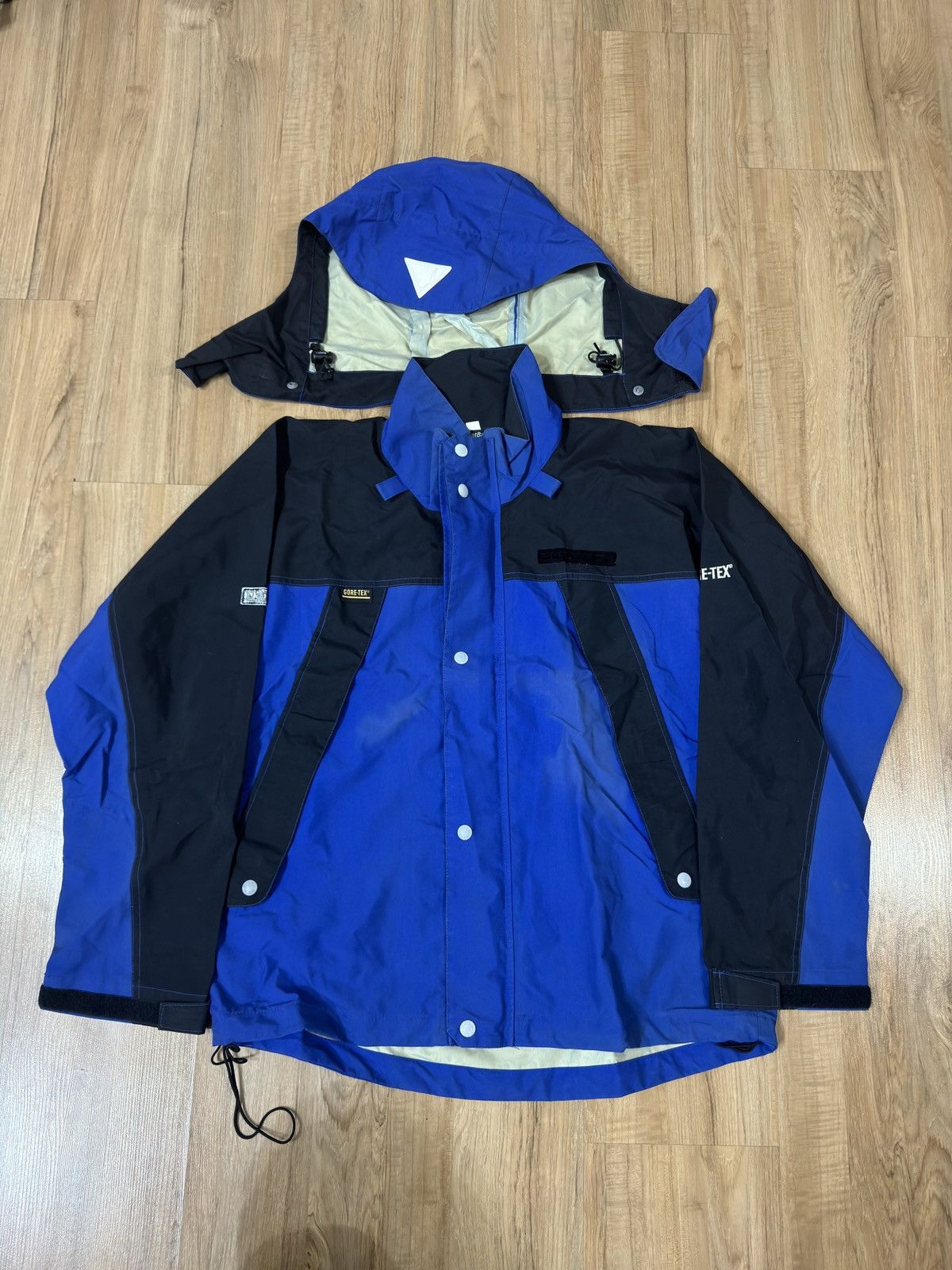 DAIWA × Goretex × Vintage Vintage Daiwa X Goretex Windbreaker Size US L / EU 52-54 / 3 - 1 Thumbnail