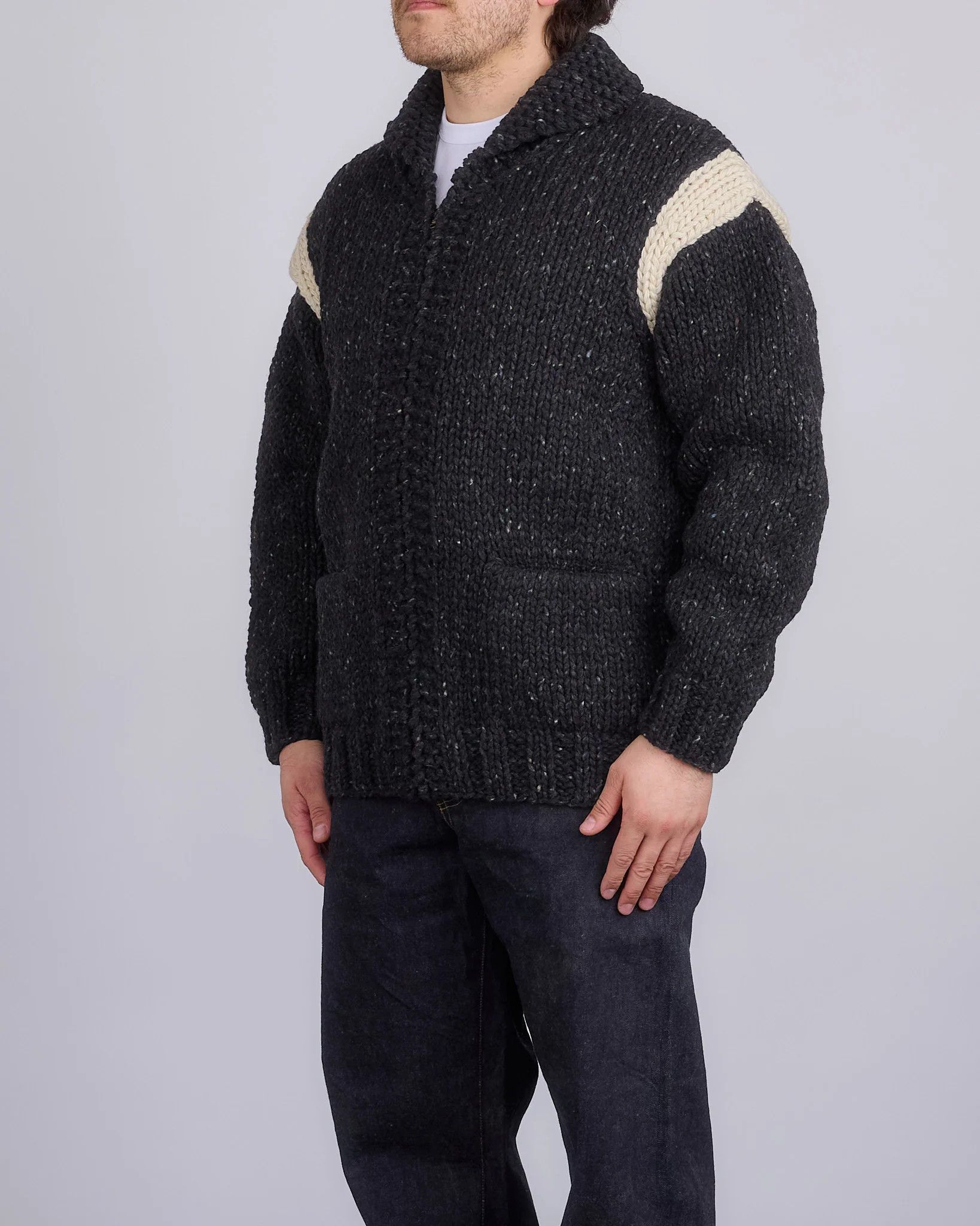 Visvim o1mle0725 Cowichan Hand Knit Cardigan in Black Size US M / EU 48-50 / 2 - 4 Thumbnail