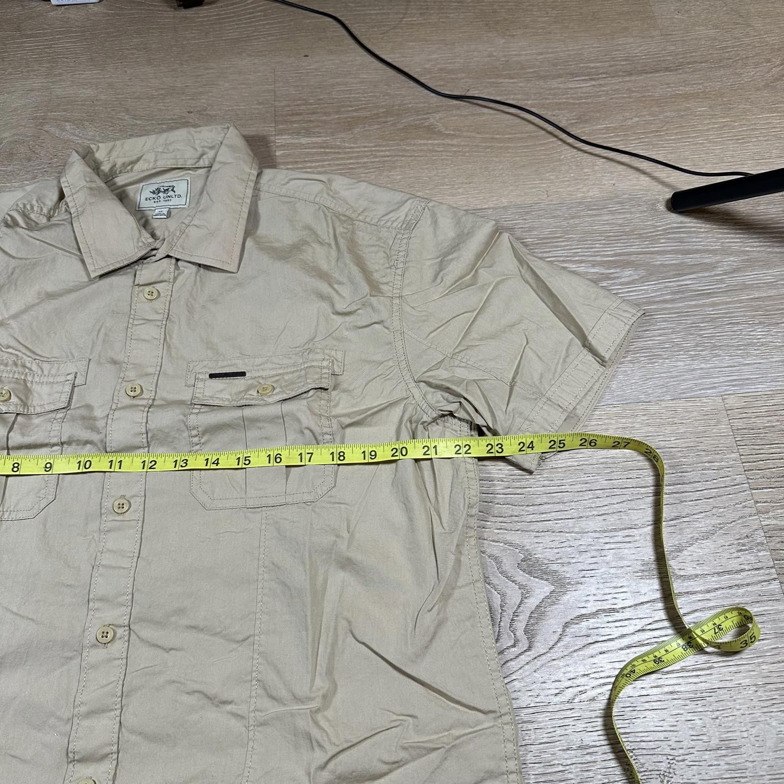 Ecko Unltd. Ecko Unltd. Mens Button up Shirt XL Beige Short Sleeve Size US XL / EU 56 / 4 - 8 Thumbnail