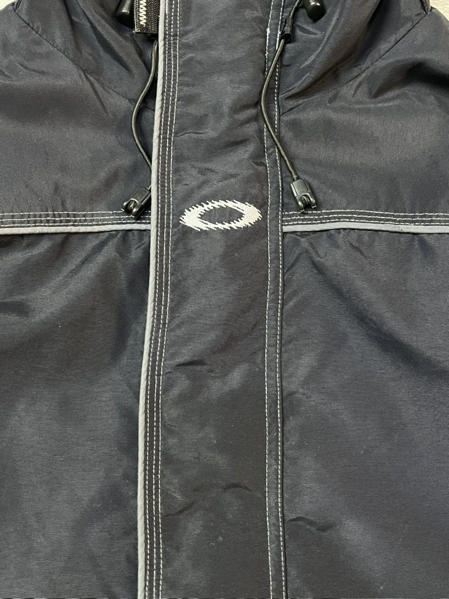 Oakley Oakley Center Logo Size US M / EU 48-50 / 2 - 5 Thumbnail