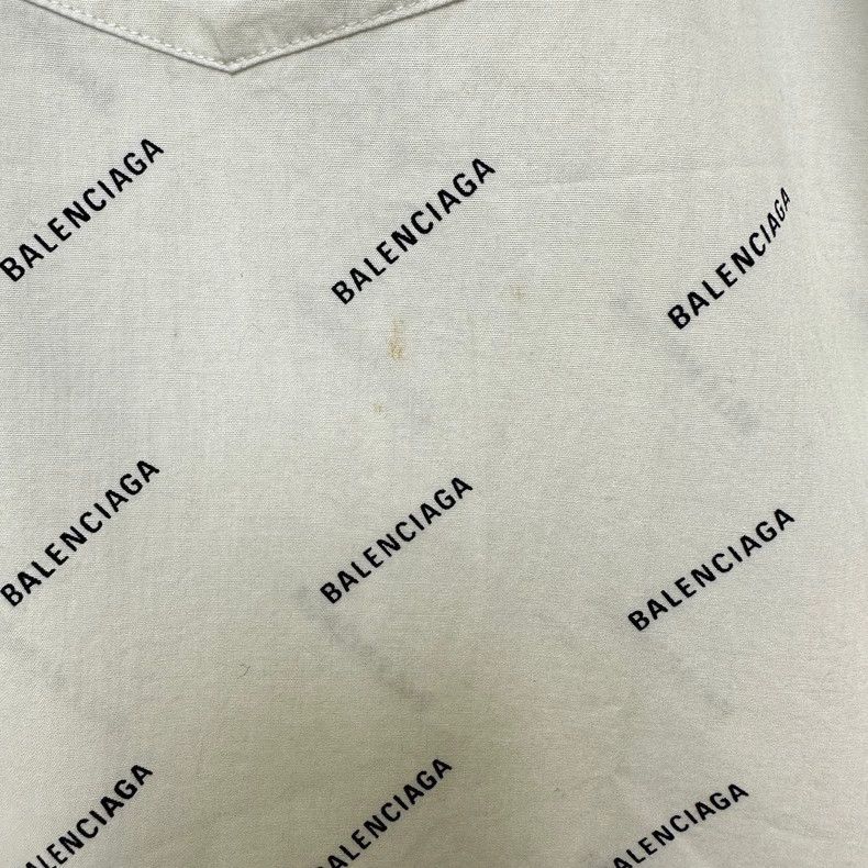 Balenciaga Balenciaga size 38 White bullet screen shirt with short sle Size US M / EU 48-50 / 2 - 5 Thumbnail