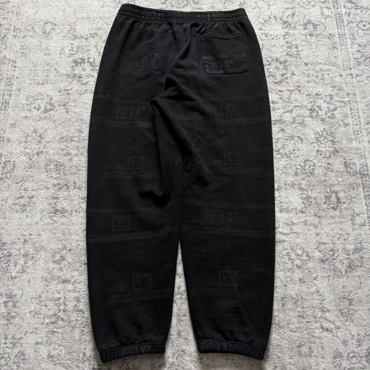Supreme × Undercover Supreme x Undercover SS23 Scab Peace Compromise Sweatpants Size US 33 - 6 Thumbnail