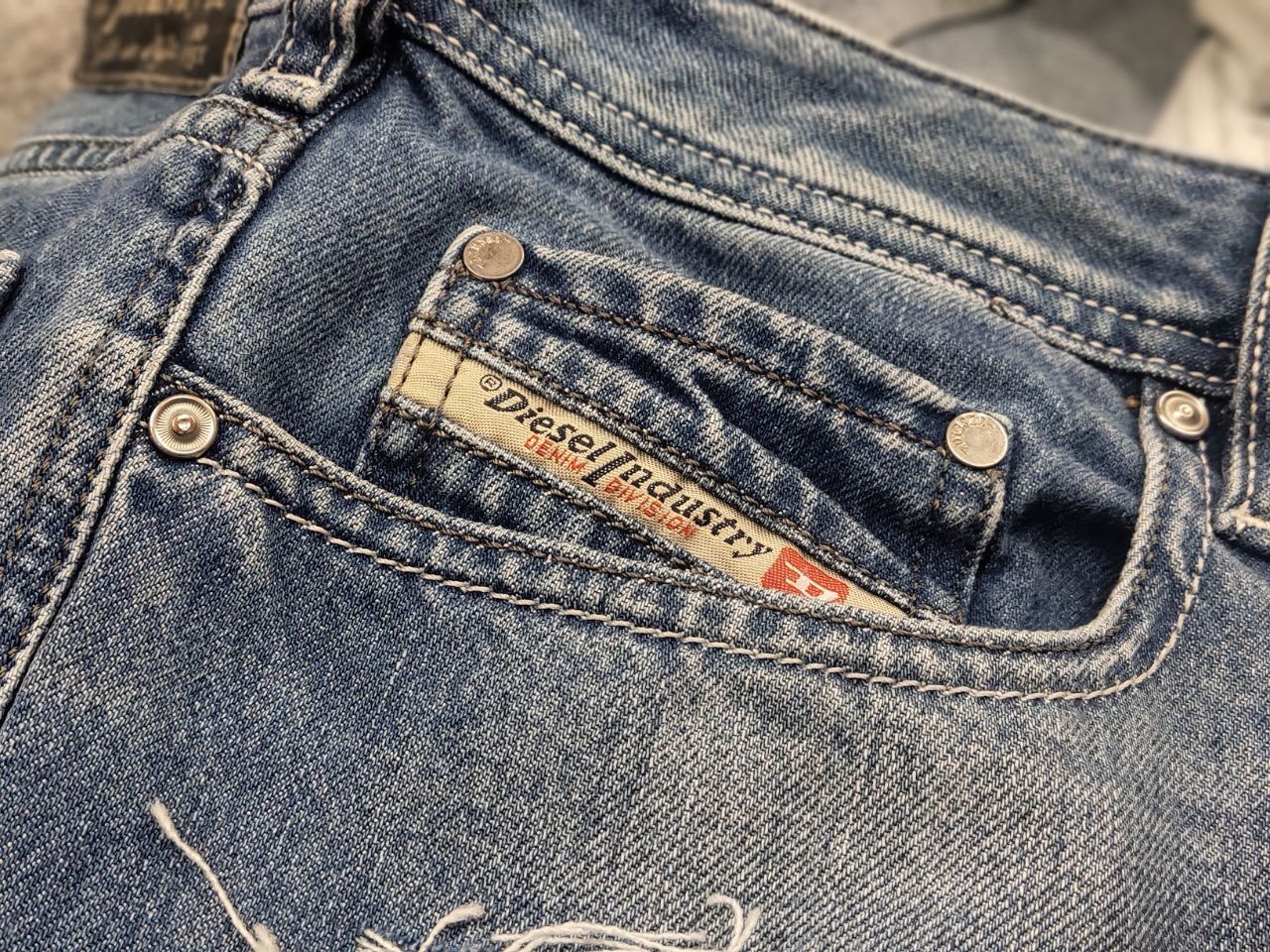 If Six Was Nine × Le Grande Bleu (L.G.B.) × Vintage Vintage Diesel If Six Was Nine style Distressed Flared Jeans Size US 30 / EU 46 - 16 Thumbnail