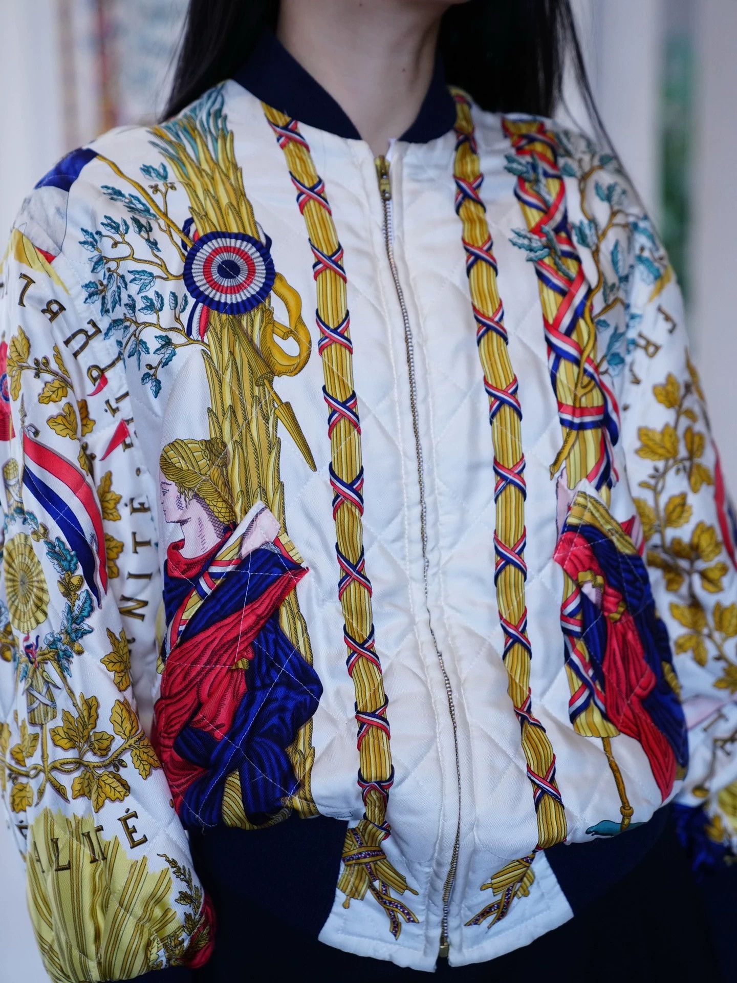 Hermes Hermes Vtg Silk Quilted French Revolution Jacket Size M / US 6-8 / IT 42-44 - 6 Thumbnail