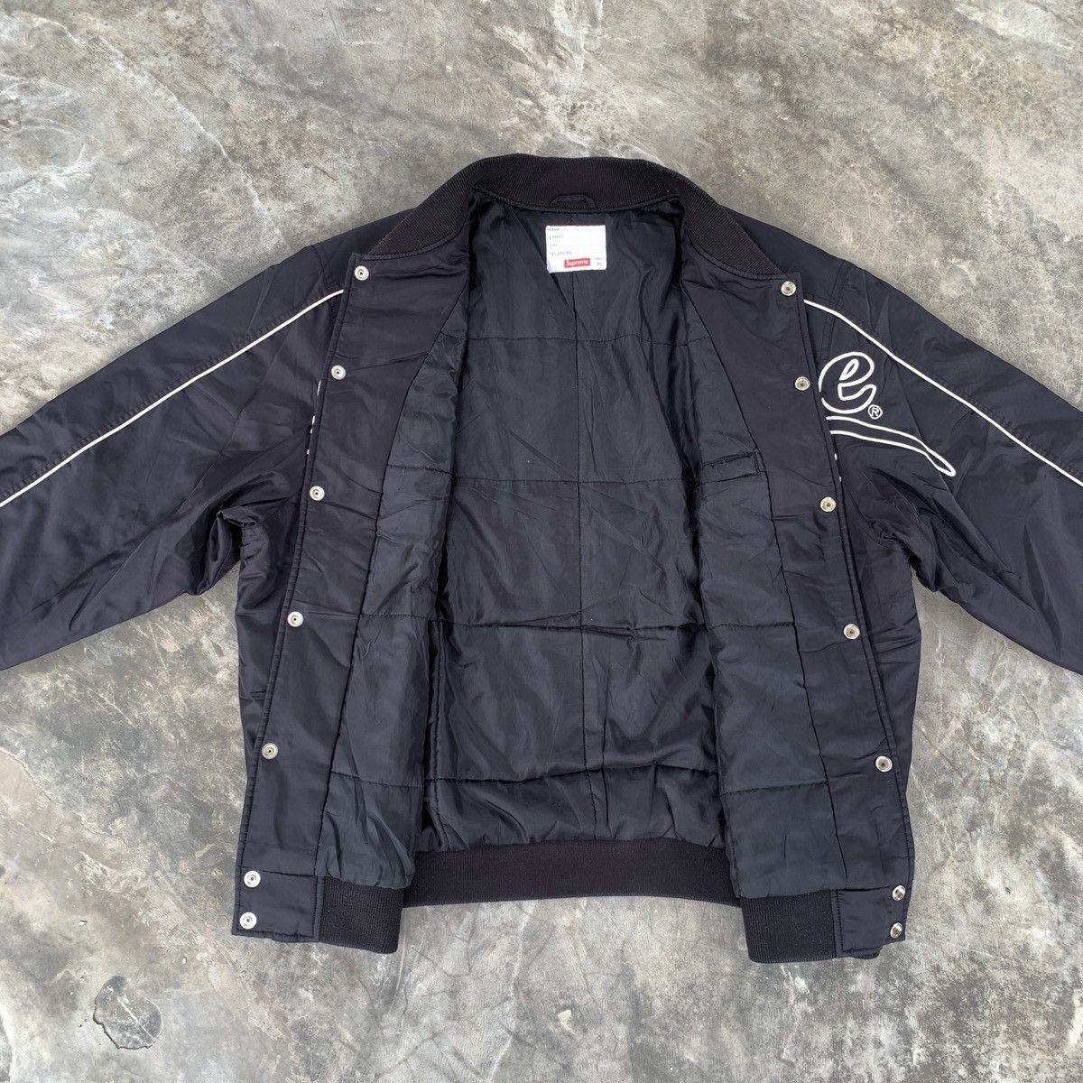 Supreme Supreme Script Contrast Varsity Bomber Jacket Black FW20 Size US XL / EU 56 / 4 - 6 Thumbnail