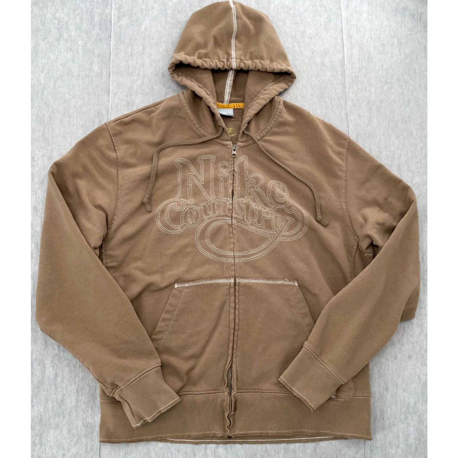Nike VINTAGE Nike Country Jacket Womens XL Brown Full Zip Hoodie Ladies XL Jacket - Nike Hoodie - Brown - Full Zip - Pockets - Regular - Women Size XL / US 12-14 / IT 48-50 - 2 Thumbnail