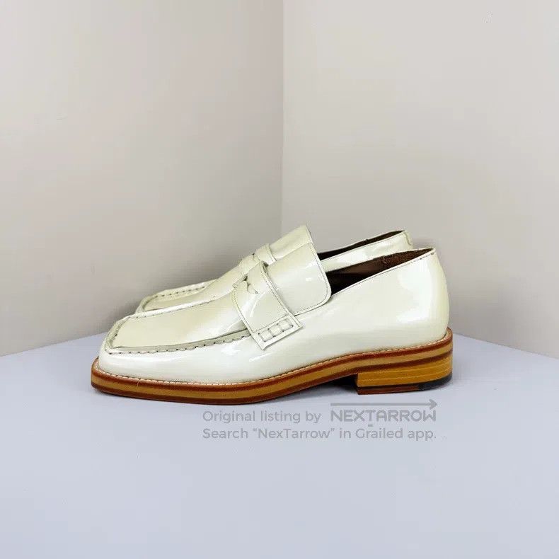 Martine Rose Martine Rose Beige patent leather square toe loafers Size US 5.5 / EU 38 - 2 Thumbnail