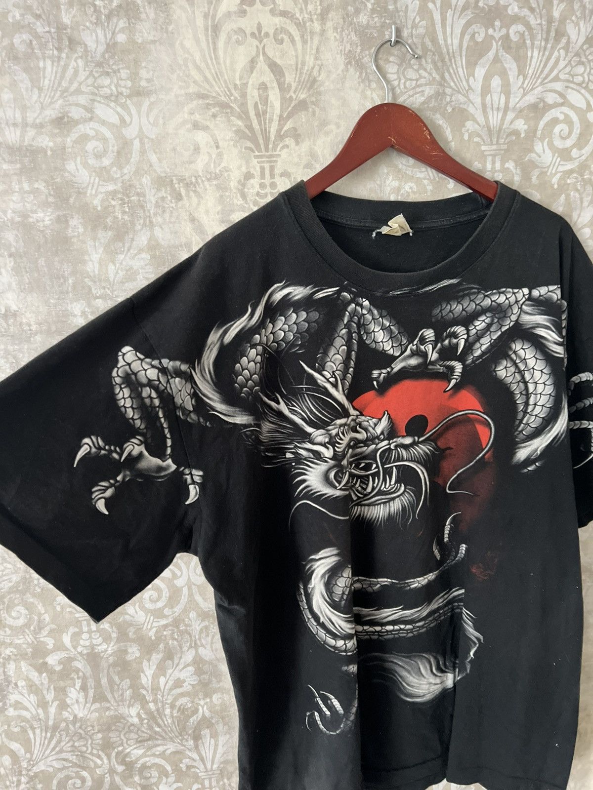 Vintage Vintage Y2K Dragon Graphic Tee Black Red Sun Japan Size US XXL / EU 58 / 5 - 3 Thumbnail