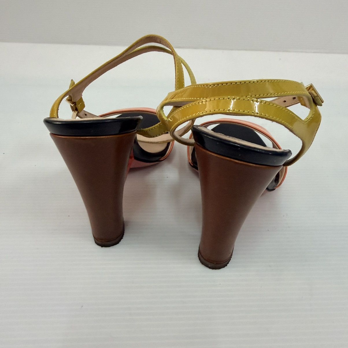 Fendi Fendi multicolor patent leather ankle strap sandals. Size US 5 / IT 35 - 5 Thumbnail