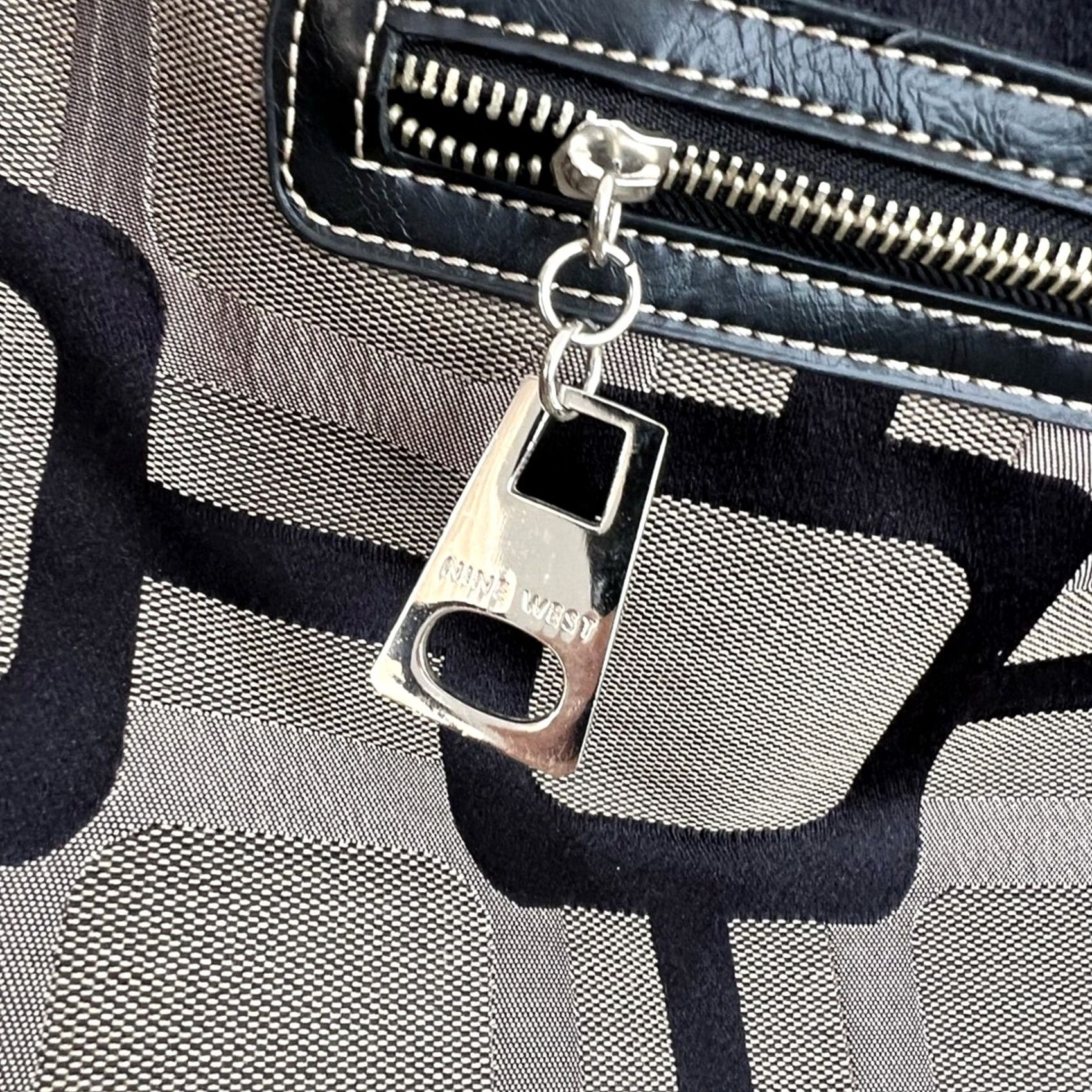 Nine West Y2K Nine West Shoulder Bag Purse Mod Geometric Square Monogram Black Taupe 2000s Size ONE SIZE - 3 Thumbnail