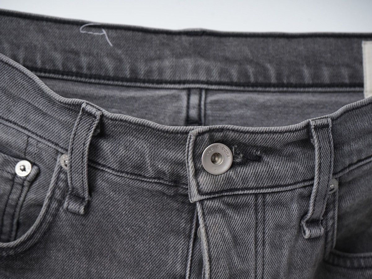 Rag & Bone Rag & Bone straight leg jeans light gray sz 33 Size US 33 - 7 Thumbnail