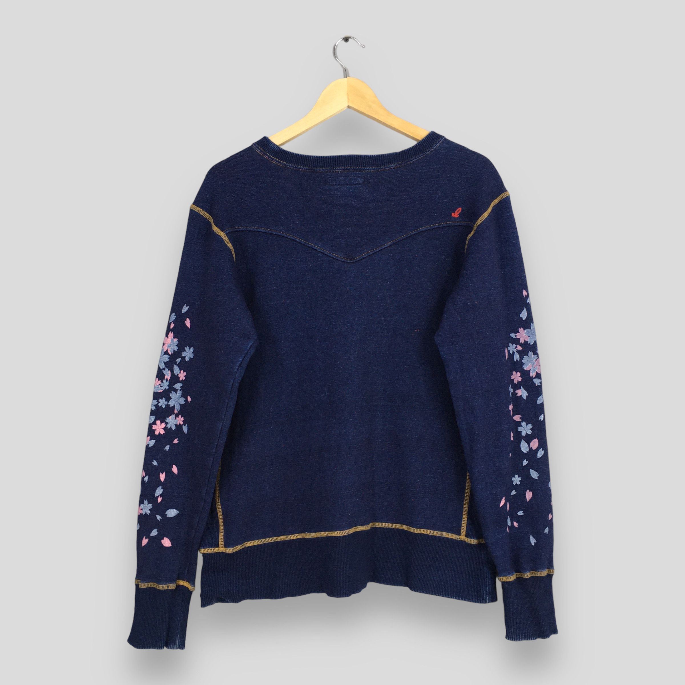 Indigo × Japanese Brand × Vintage Vintage Indigo Blue Japan Sakura Blossom Sweatshirt Medium Size US M / EU 48-50 / 2 - 6 Thumbnail