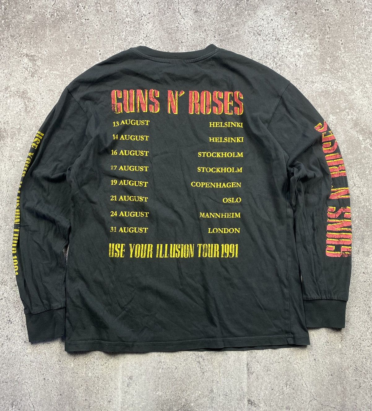 Vintage Vintage rare 90s Guns N Roses long sleeve T-shirt Size US M / EU 48-50 / 2 - 1 Thumbnail