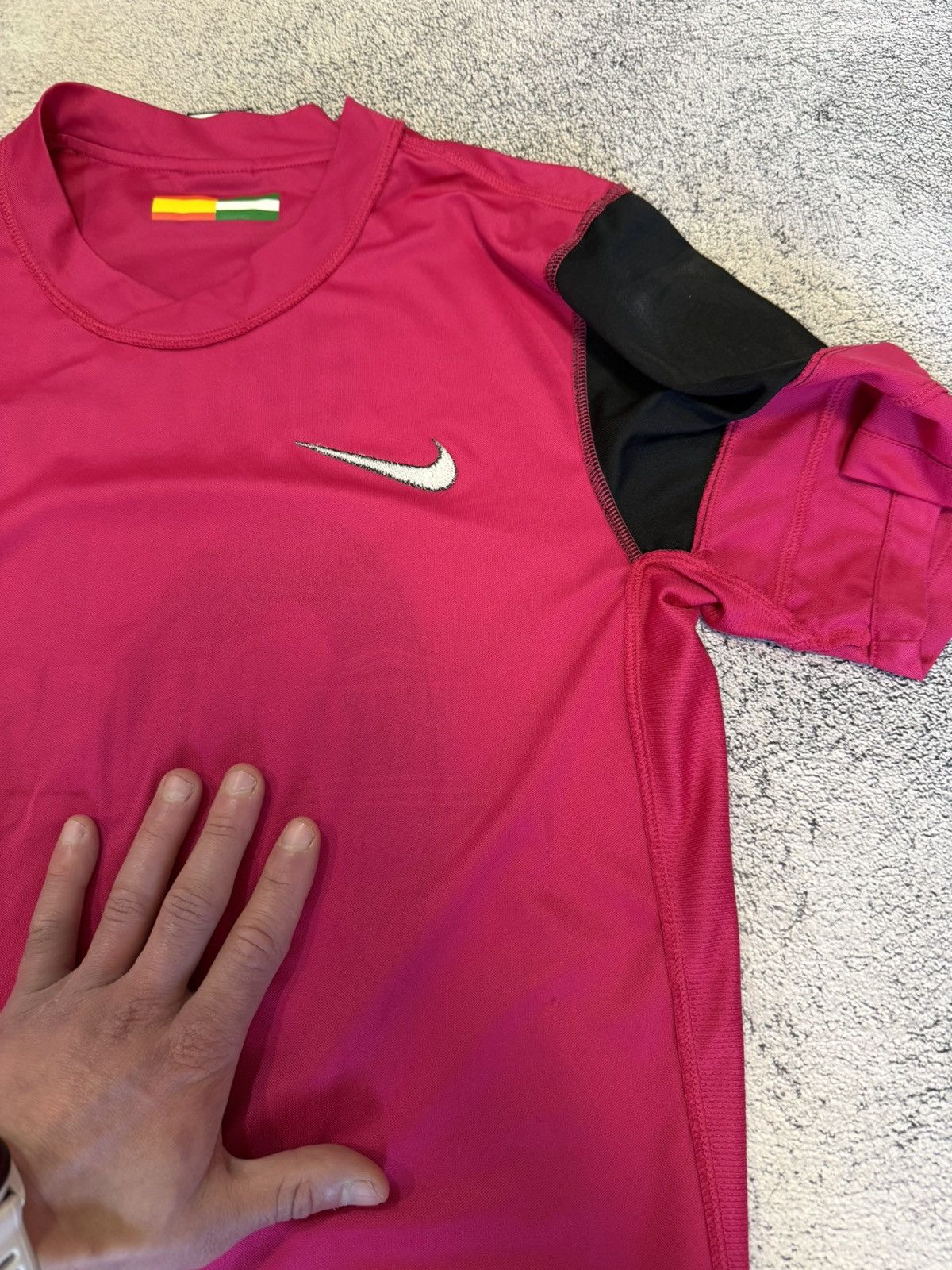 Nike Nike Malaga 2011 2012 Away Jersey Apono 10 Pink UNESCO LFP S Size US S / EU 44-46 / 1 - 14 Thumbnail
