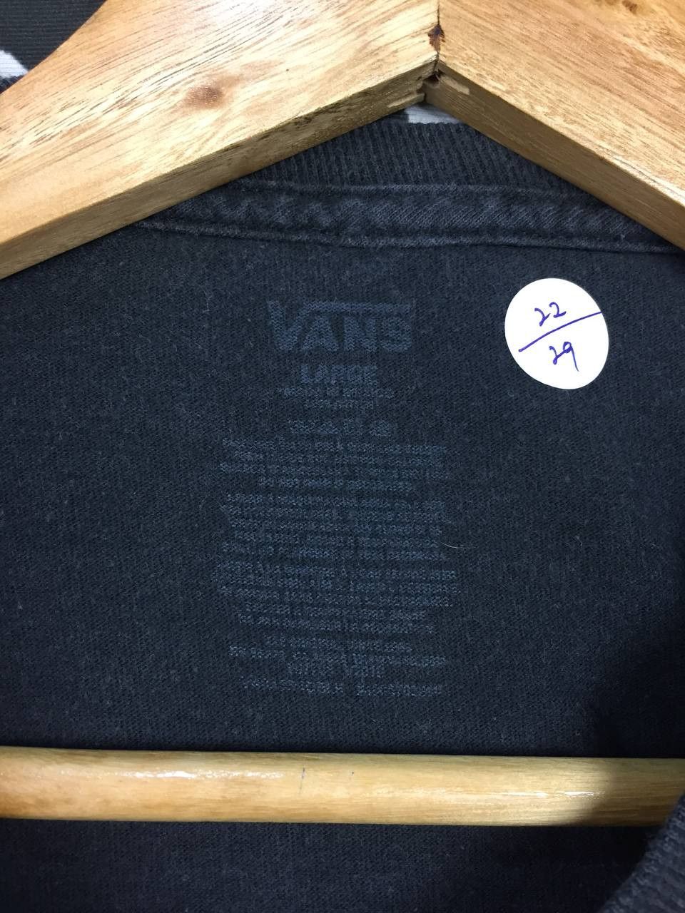 Vans Sunfaded Vans Off The Wall Roses Graphic Tee Size US L / EU 52-54 / 3 - 12 Thumbnail