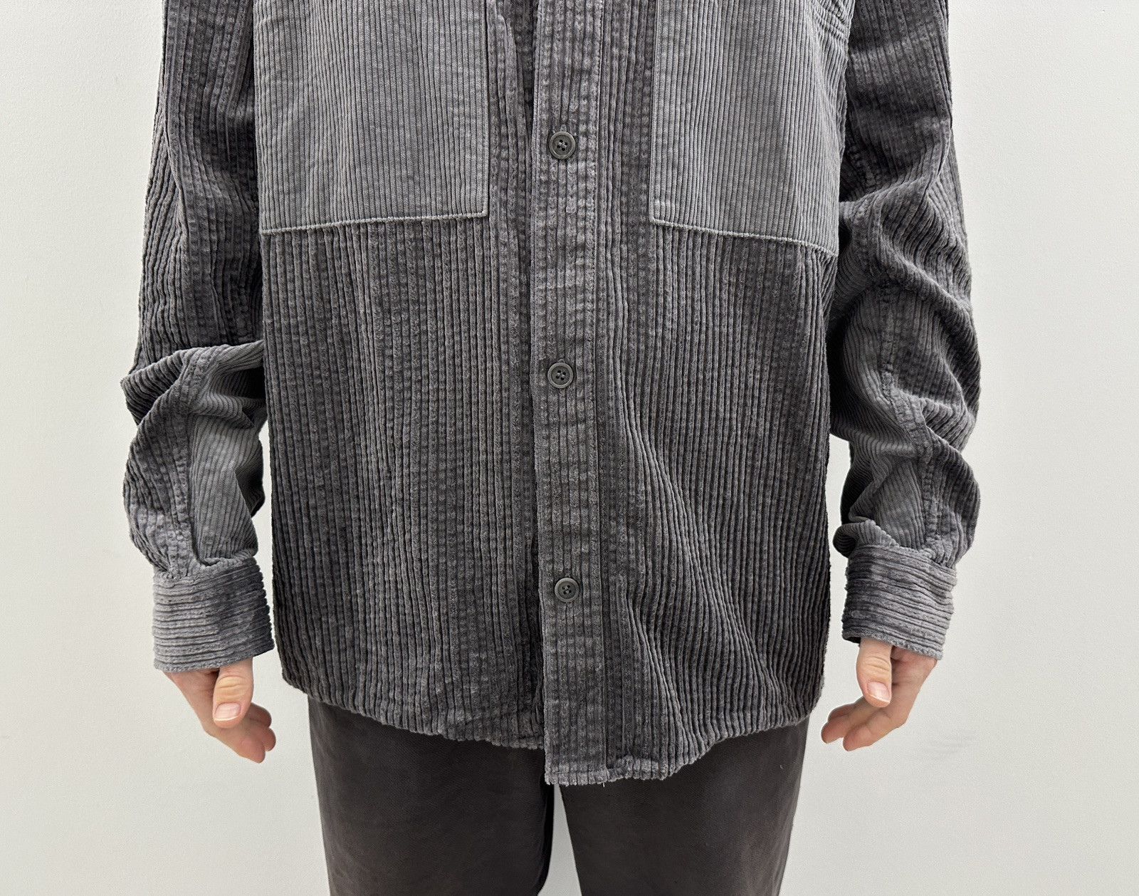 Cos COS mens Lyocell Corduory Cotton Blend Velvet Overshirt Gray Size US L / EU 52-54 / 3 - 3 Thumbnail