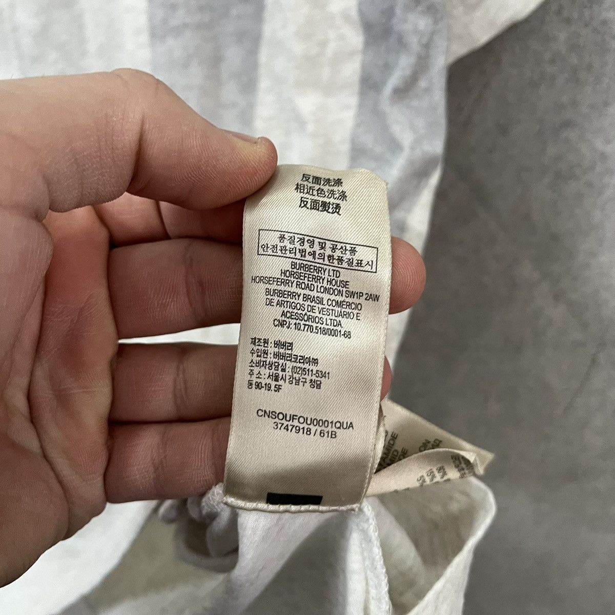 Burberry Burberry T-shirt Size US XL / EU 56 / 4 - 19 Thumbnail