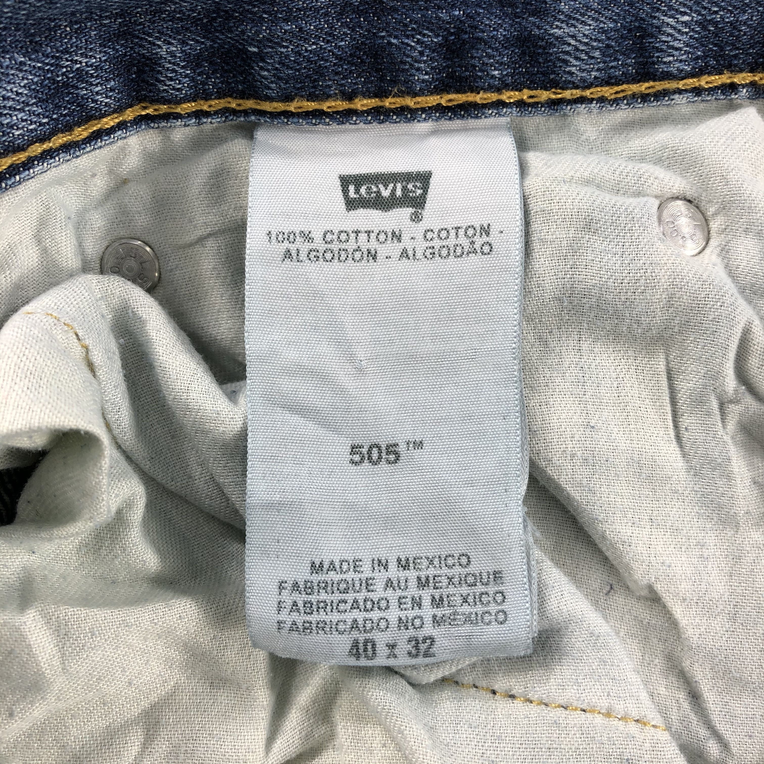 Levi's Mid Blue Vintage Levis 505 Jeans-J1244 Size US 41 - 10 Thumbnail