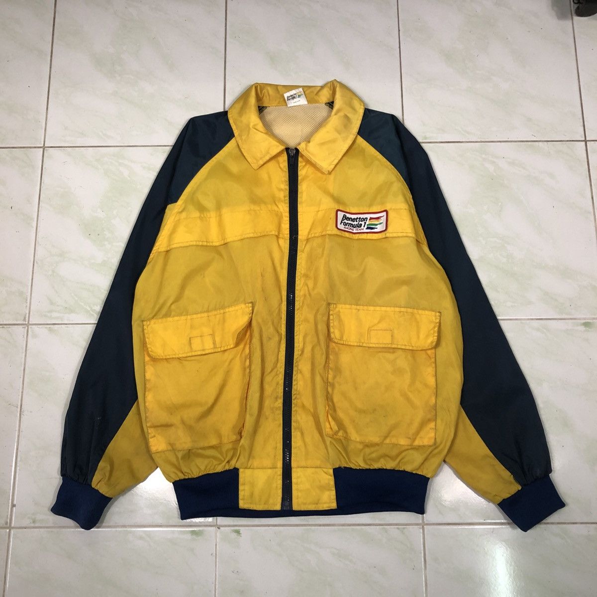 Benetton 📌Vintage Bomber Jacket Benetton Formula 1 Racing Team Logo Size US M / EU 48-50 / 2 - 1 Thumbnail
