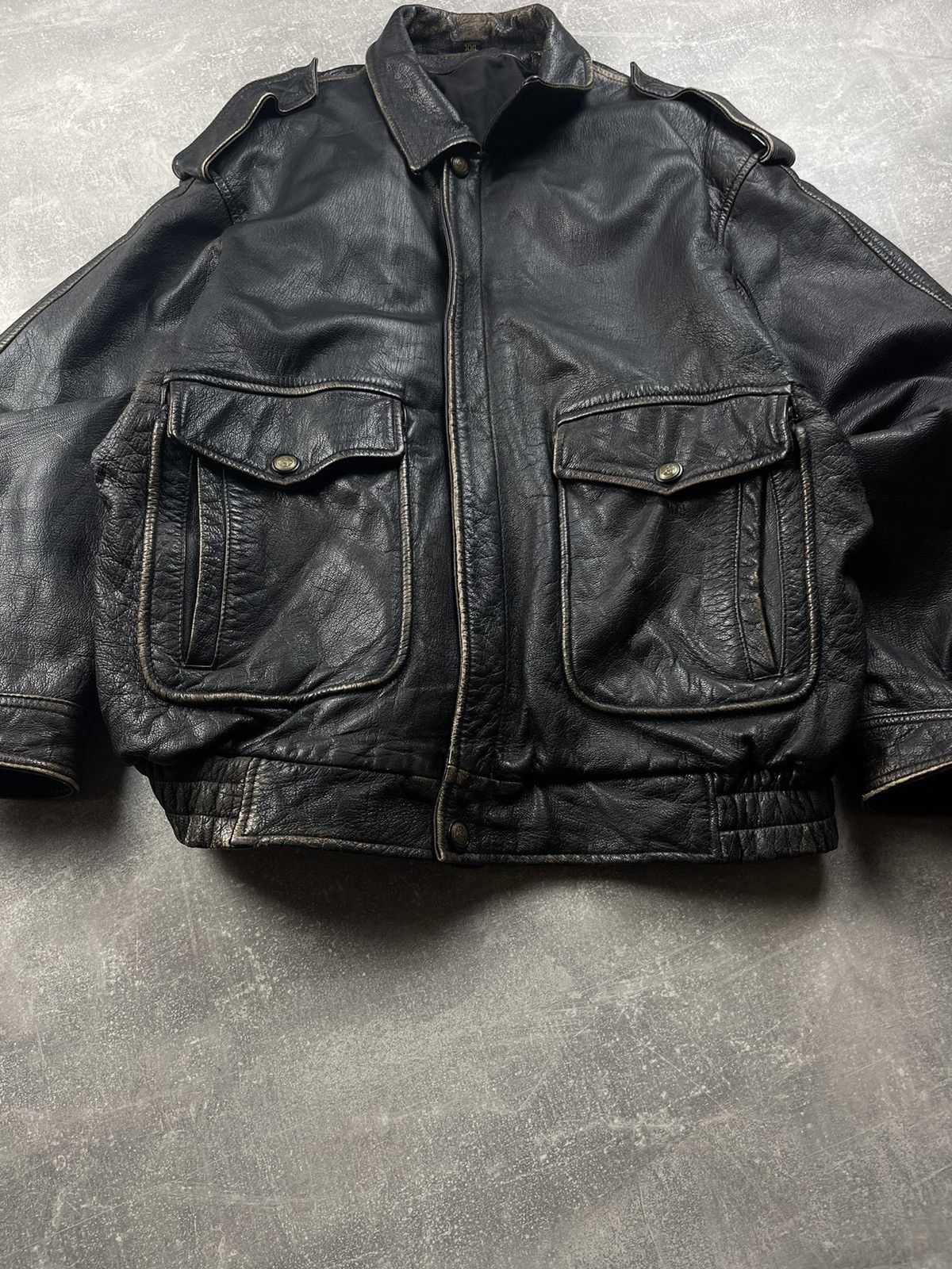 Vintage Vintage Leather A2 Flight Zip Avant Garde USA Bomber Jacket Size US XL / EU 56 / 4 - 3 Thumbnail