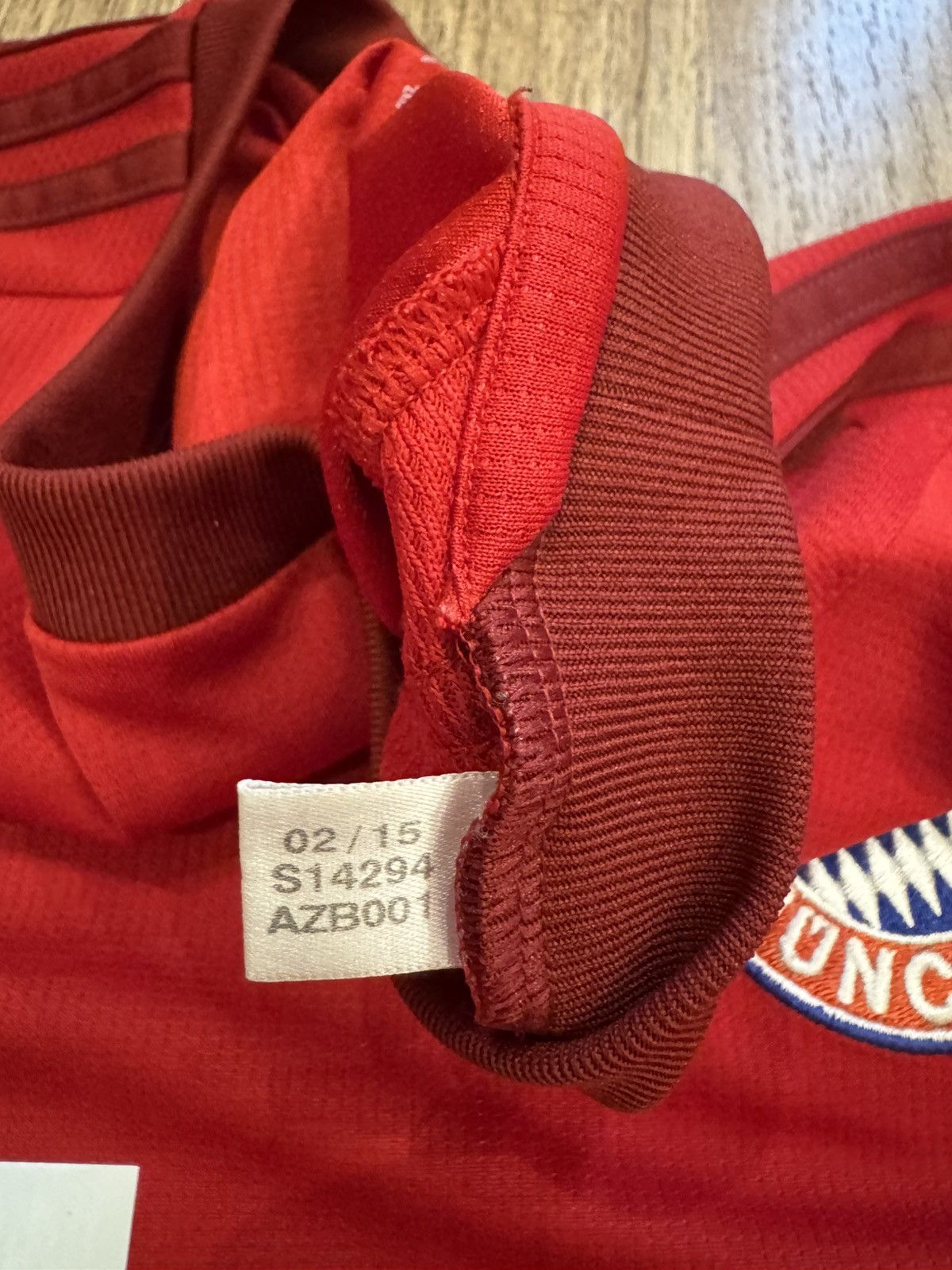 Adidas BAYERN MUNICH 2015 2016 HOME FOOTBALL SHIRT ADIDAS SIZE L Size US L / EU 52-54 / 3 - 9 Thumbnail