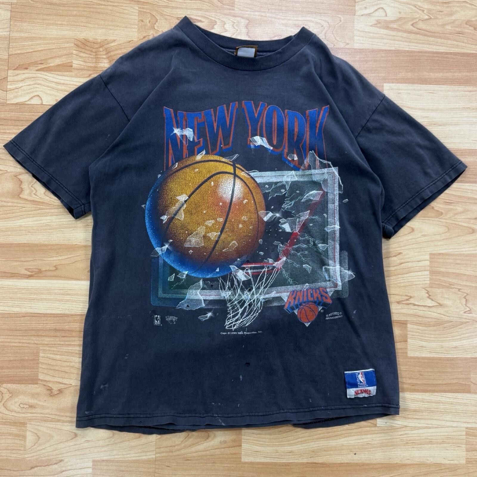 Nutmeg Rare Vintage New York Knicks Basketball Club Shirt | Grailed