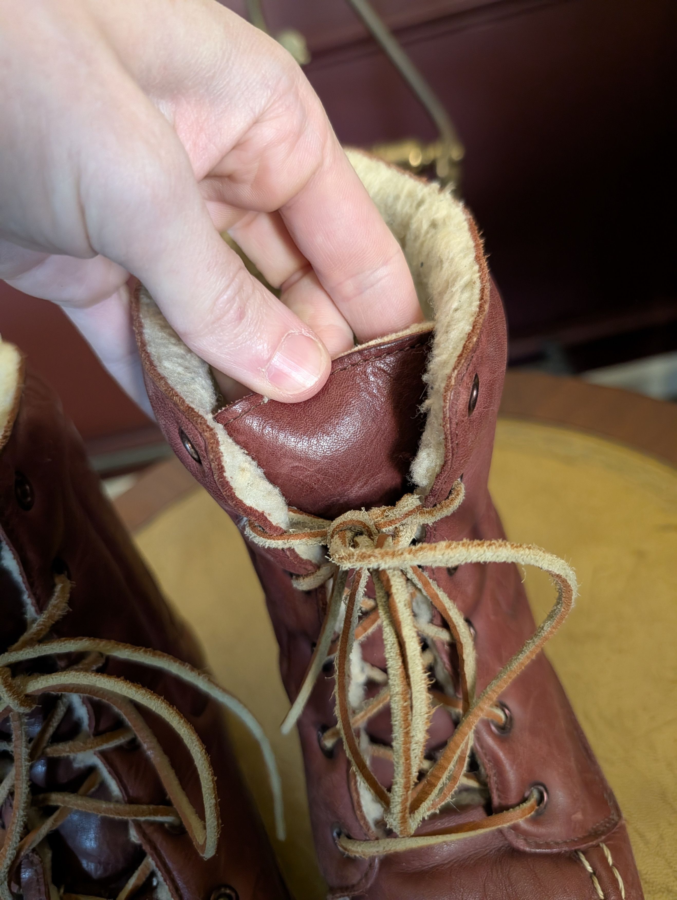 Saddleback Leather VTG burgundy leather shearling lined boots Size US 7 / EU 40 - 7 Thumbnail