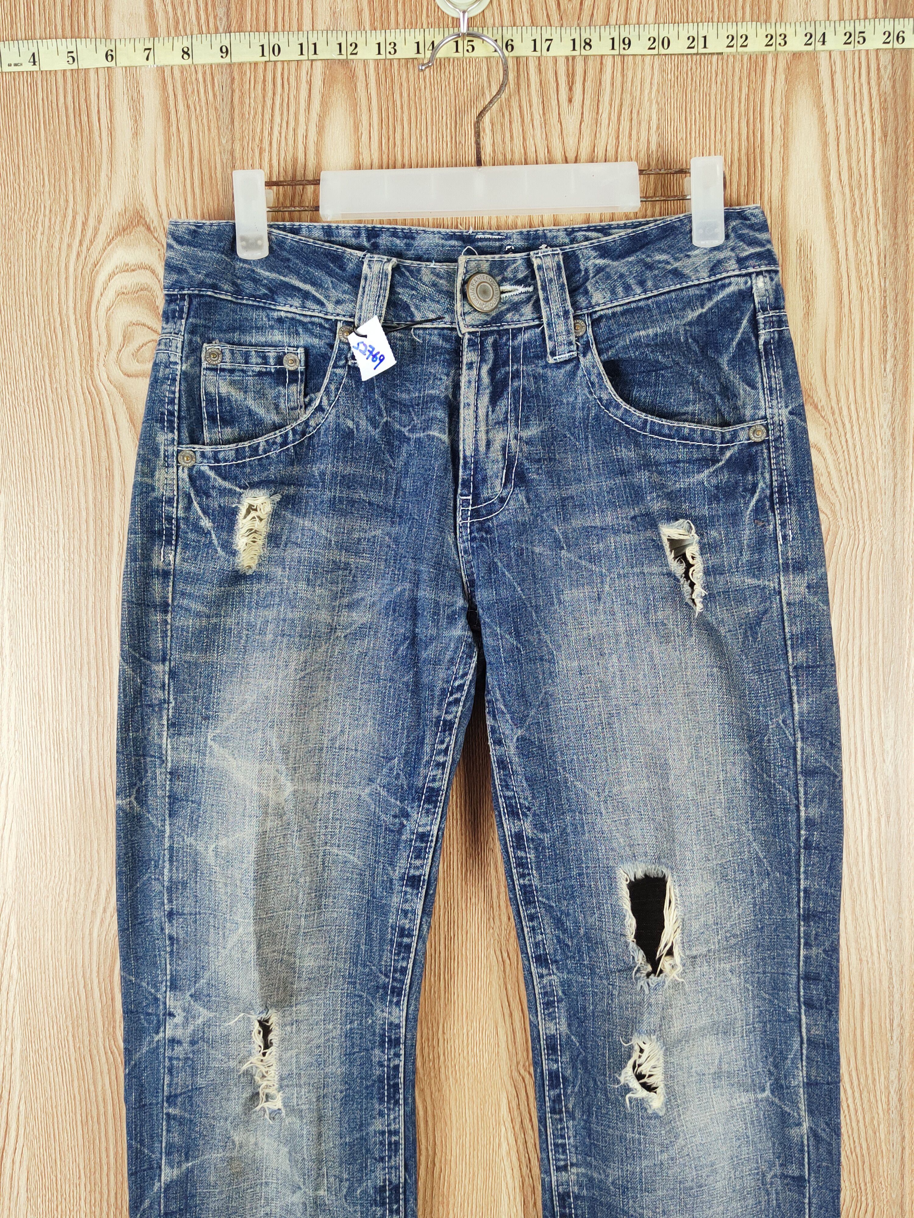 Japanese Brand Japanese Brand Dark Blue Distressed Ripped Jeans #S2769 Size US 29 - 2 Thumbnail