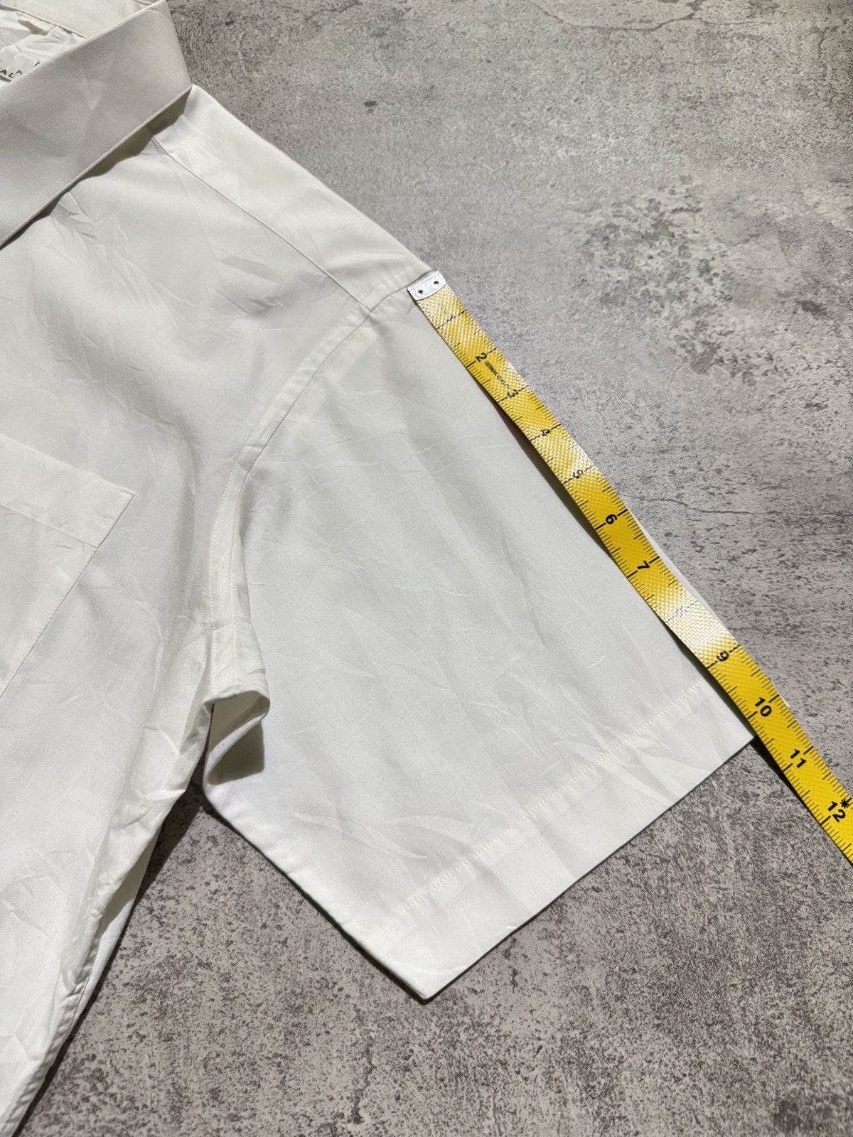 Balenciaga Vintage Balenciaga BB shirt Size US L / EU 52-54 / 3 - 7 Thumbnail