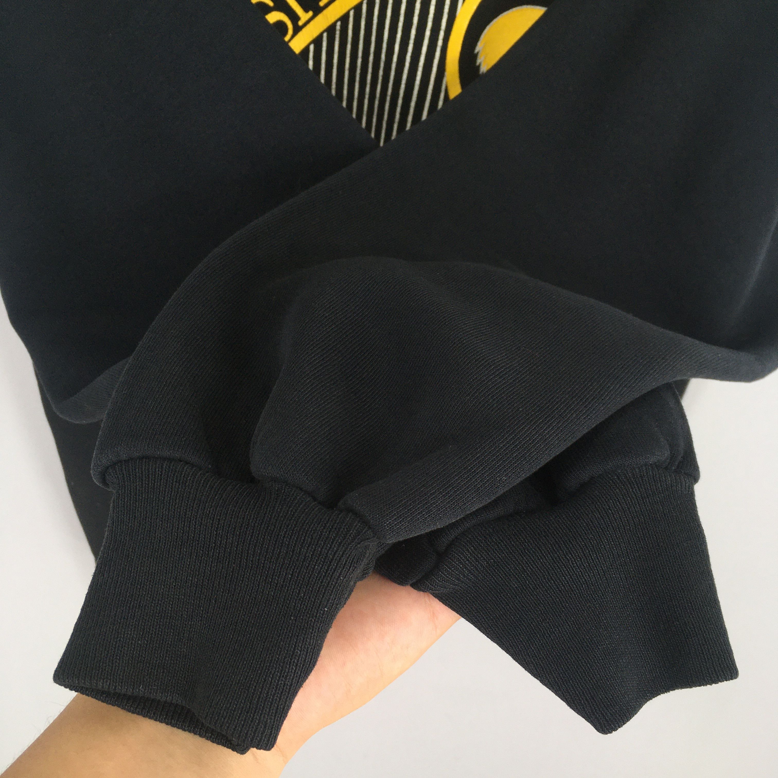Vintage Vintage Iowa Hawkeyes Football Black Sweatshirt Large Size US L / EU 52-54 / 3 - 4 Thumbnail