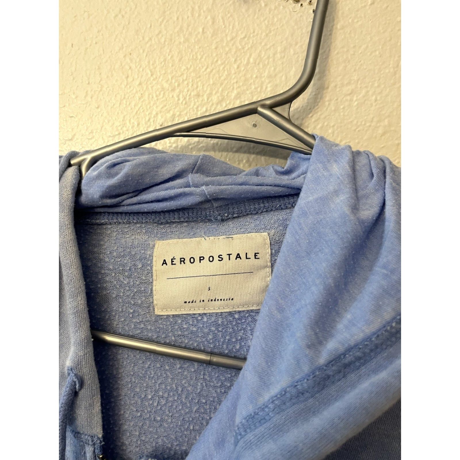 Vintage Aéropostale Hoodie Women Small Full Zip Solid Light Blue Knit 100% Cotton Long Sleeve Size S Slim Fit Casual Activewear Mens Womens Girls Boys Size S / US 4 / IT 40 - 2 Thumbnail
