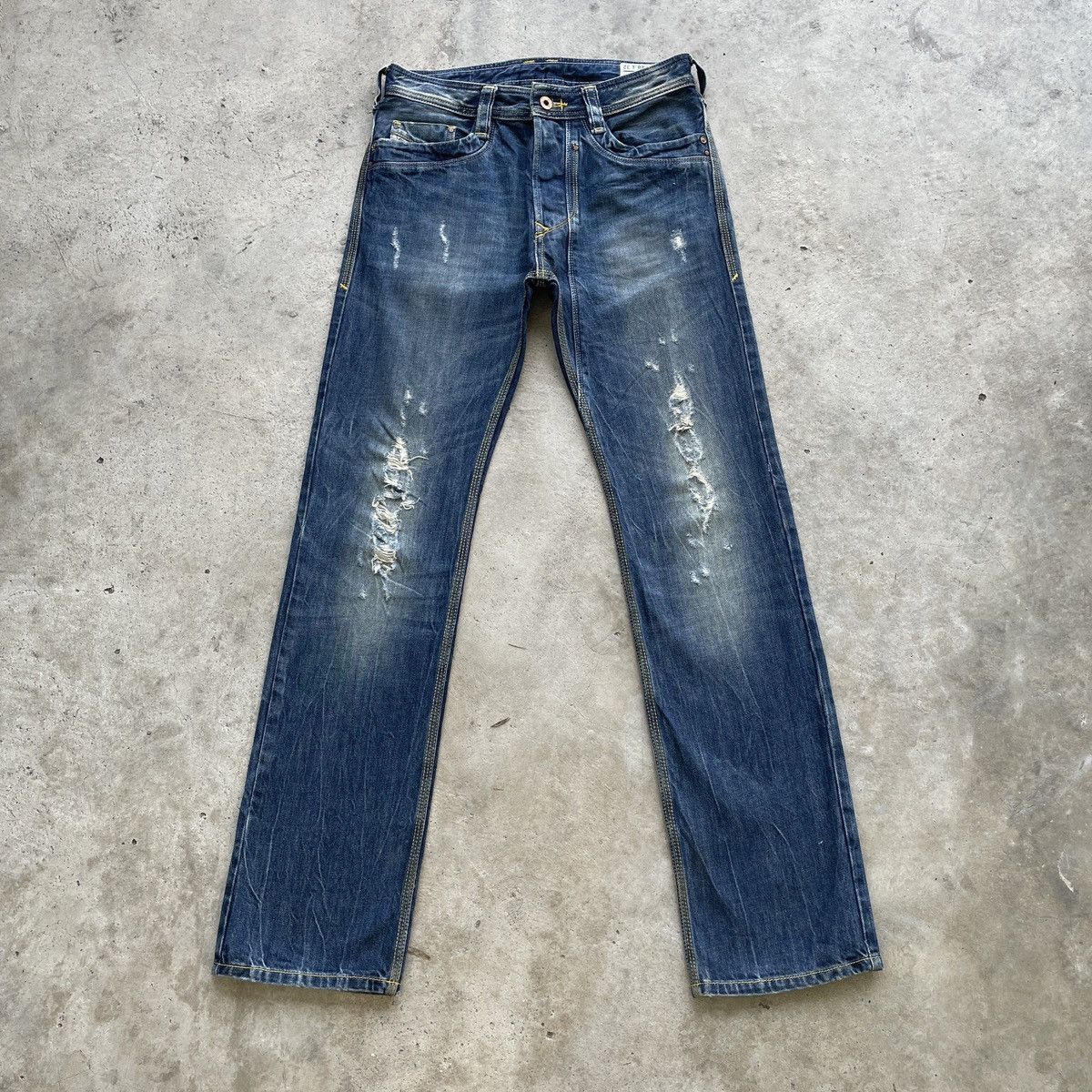 image of Vintage Diesel Industry Distressed Jeans Faded Denim Pants in Faded Blue, Men's (Size 29)