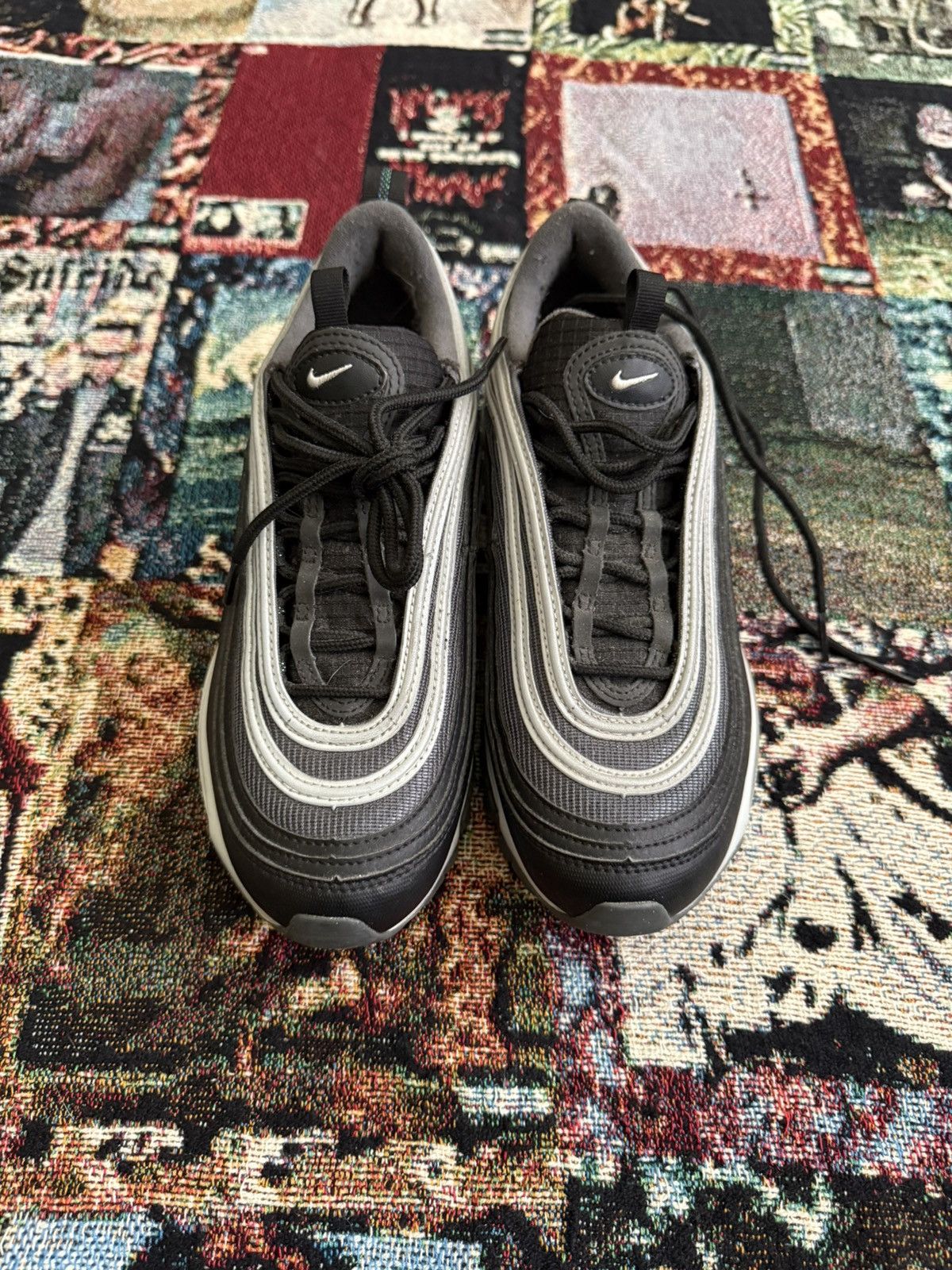 Nike Nike Air Max 97 Y2K GS 'Metallic Silver' Size US 6 / EU 39 - 3 Thumbnail
