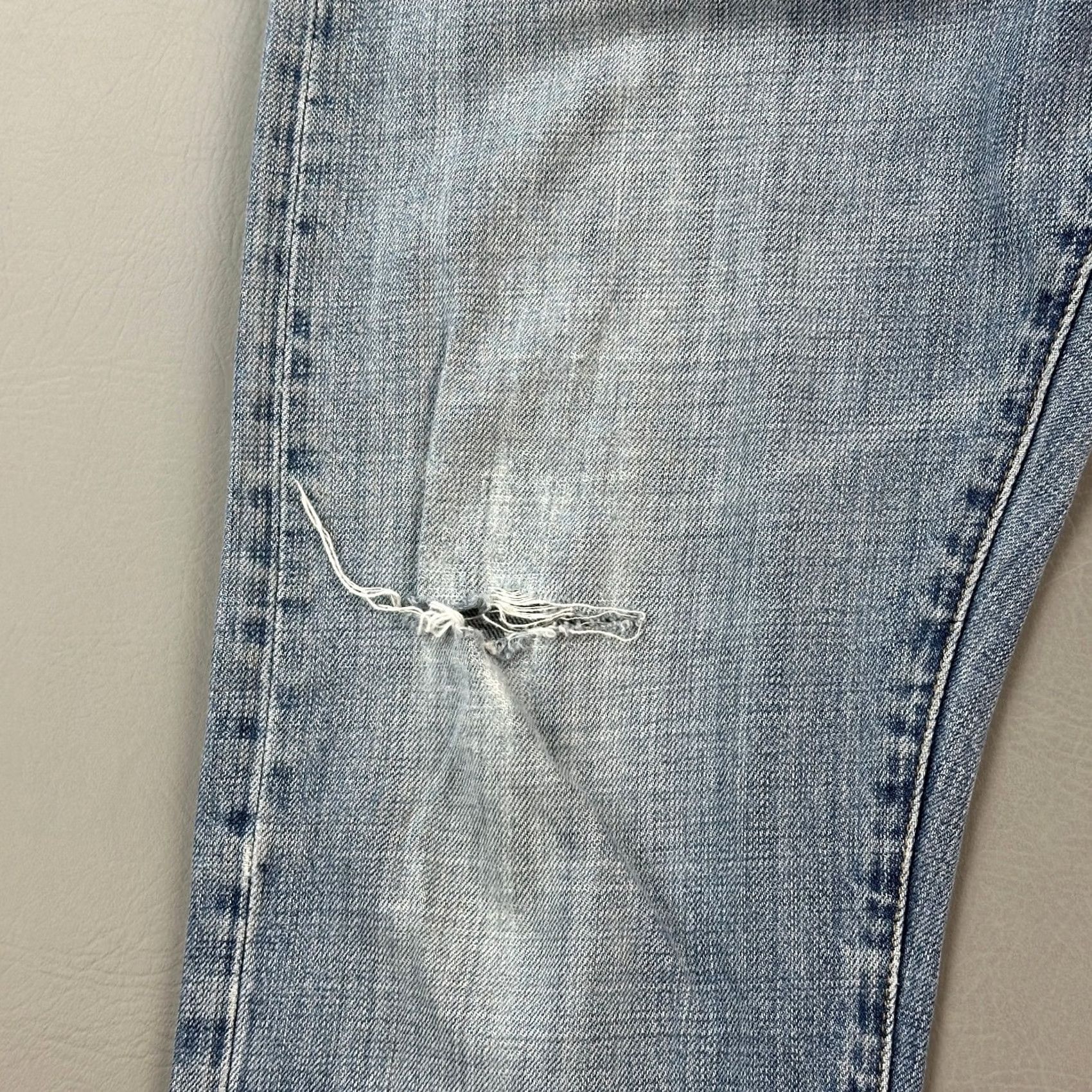 American Eagle Outfitters American Eagle Outfitters Jeans Mens 32x32 32x31 Blue Slim Straight 5-Pocket Denim Cotton Button Zip Jeans Mens Size US 32 / EU 48 - 6 Thumbnail