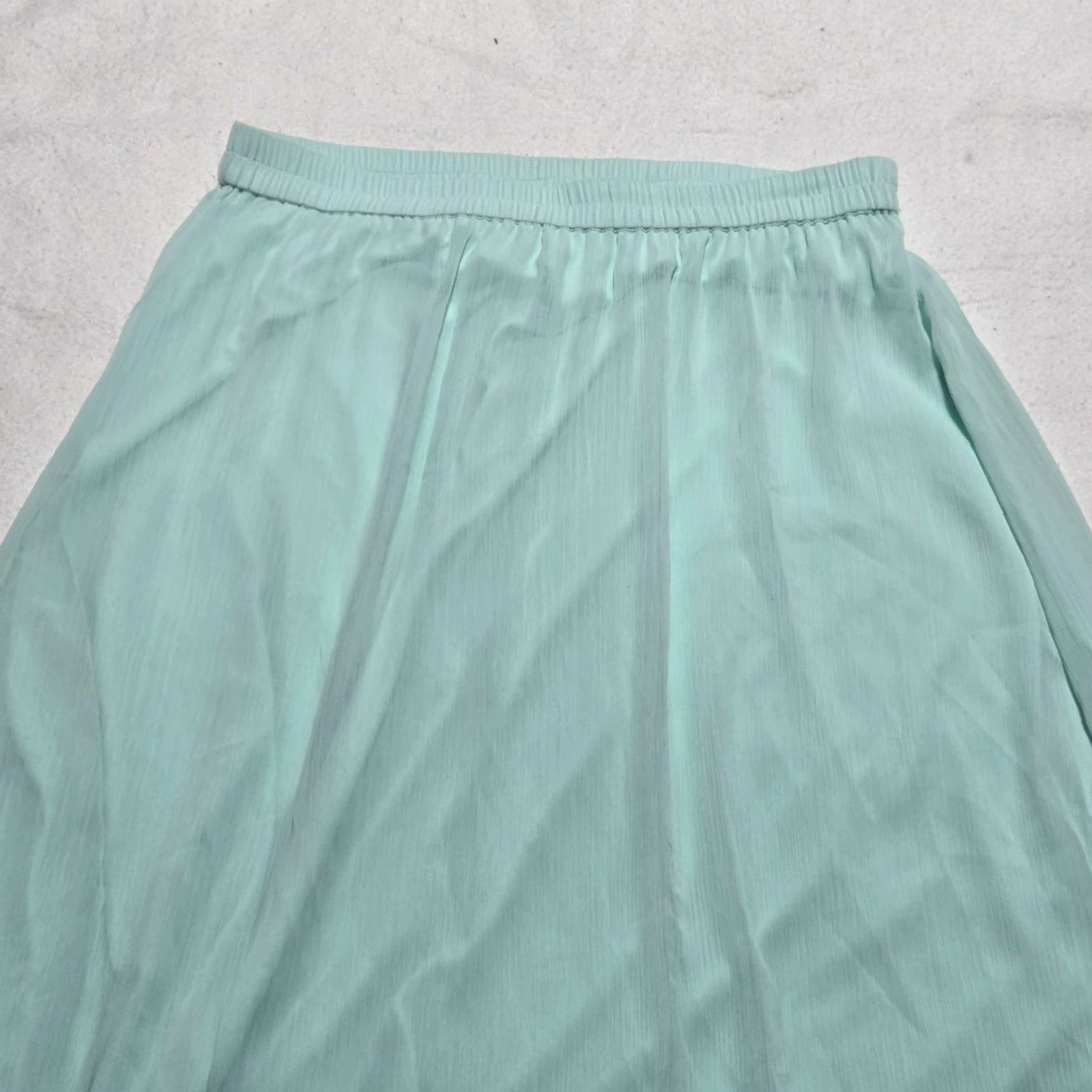 Old Navy Old Navy Skirt Adult Large Blue Spandex Knit High Rise Flare Below Knee Casual Summer Women’s L Blue Vintage No Size 36" / US 14 / IT 50 - 2 Thumbnail