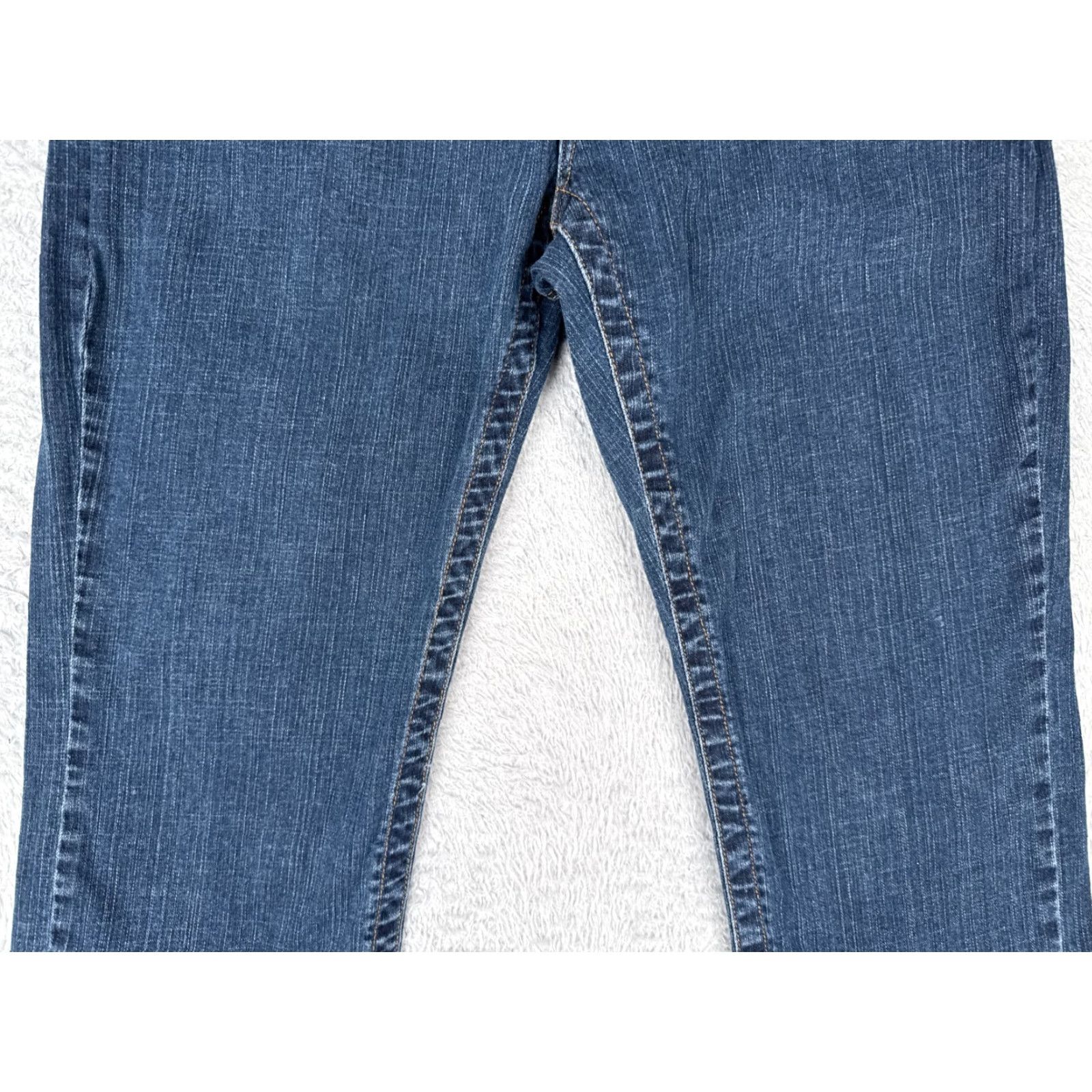 Vintage Euro Jeans Women Jeans 12 Blue Denim Crop Capri Tummy Control Cotton Blend Stretch 21" Regular 5-Pocket Blue Euro Womens Capris Size 34" / US 12 / IT 48 - 3 Thumbnail