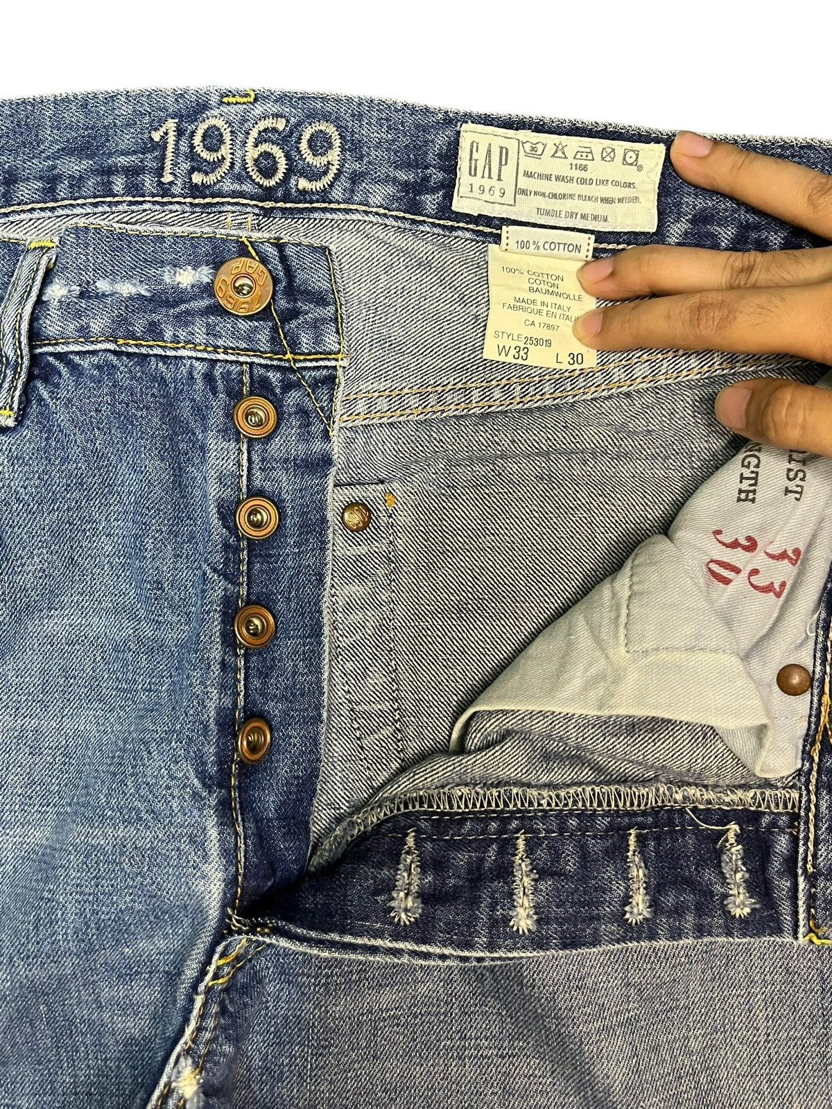 Gap Vintage Gap Blue Wash Distress Loose Selvedge Jeans Size US 32 / EU 48 - 5 Thumbnail