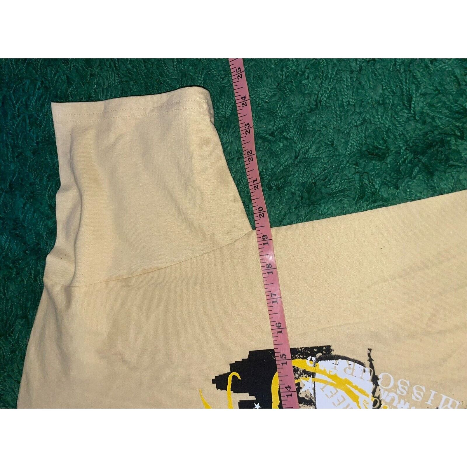 Gildan Vintage Sprint Center Shirt Events Arena Yellow Tee Y2K M Size US M / EU 48-50 / 2 - 9 Thumbnail