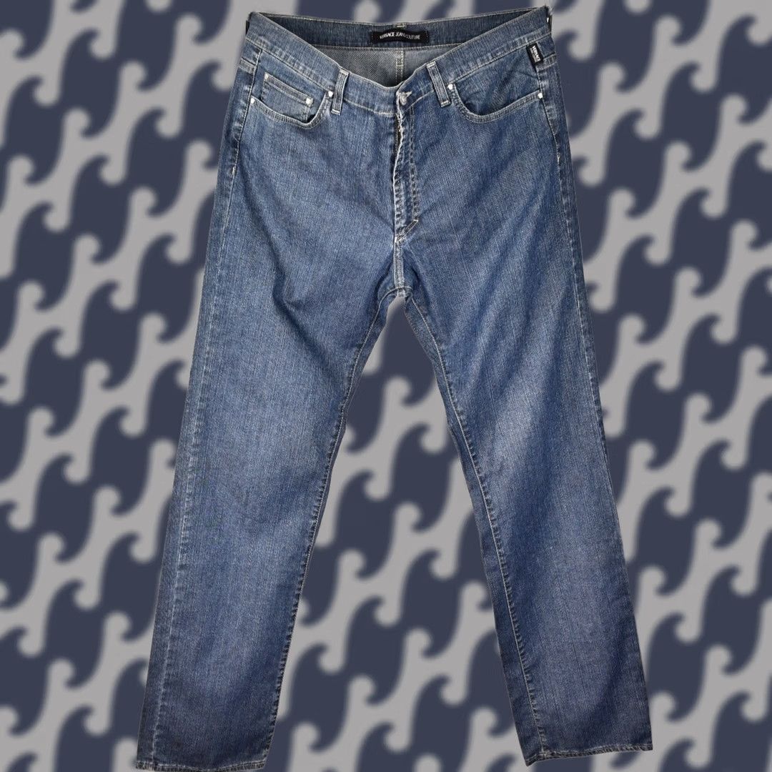 Versace Jeans Couture VERSACE JEANS COUTURE Jeans Men’s size 52 Denim Blue 97% Cotton 3% Other Straight Vintage No N/A N/A Size US 36 / EU 52 - 1 Thumbnail