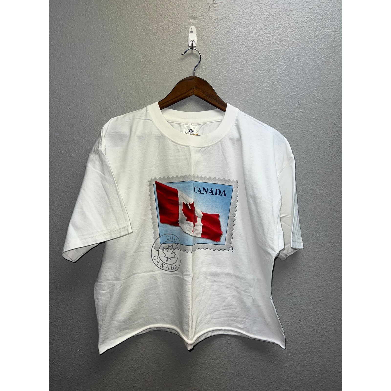 Vintage Womens Vintage Canada Shirt Canadian Flag Top Tee 2003 XL Size XL / US 12-14 / IT 48-50 - 1 Thumbnail